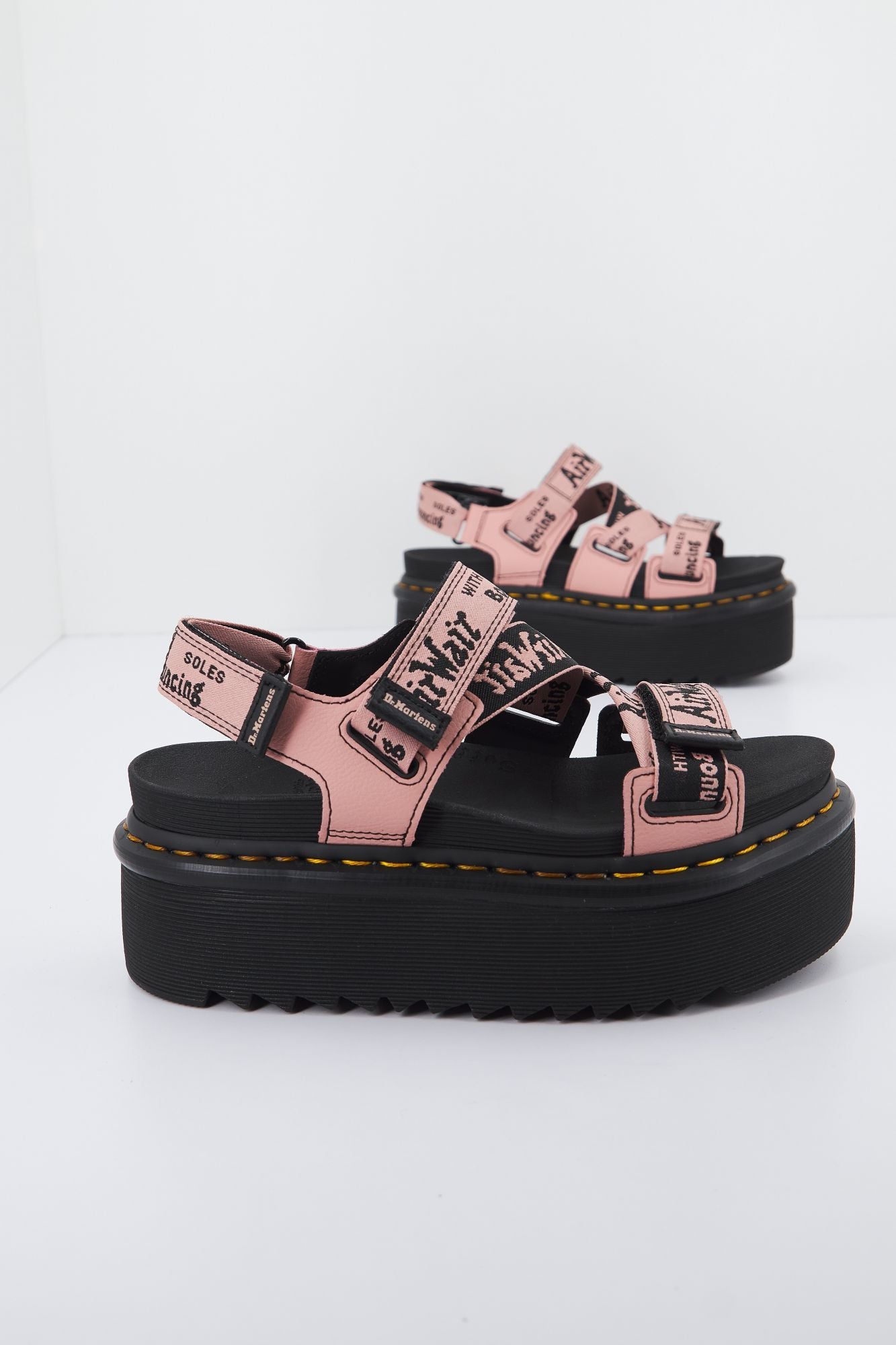 DR. MARTENS KIMBER WEBBING ATHENA en color ROSA (2)