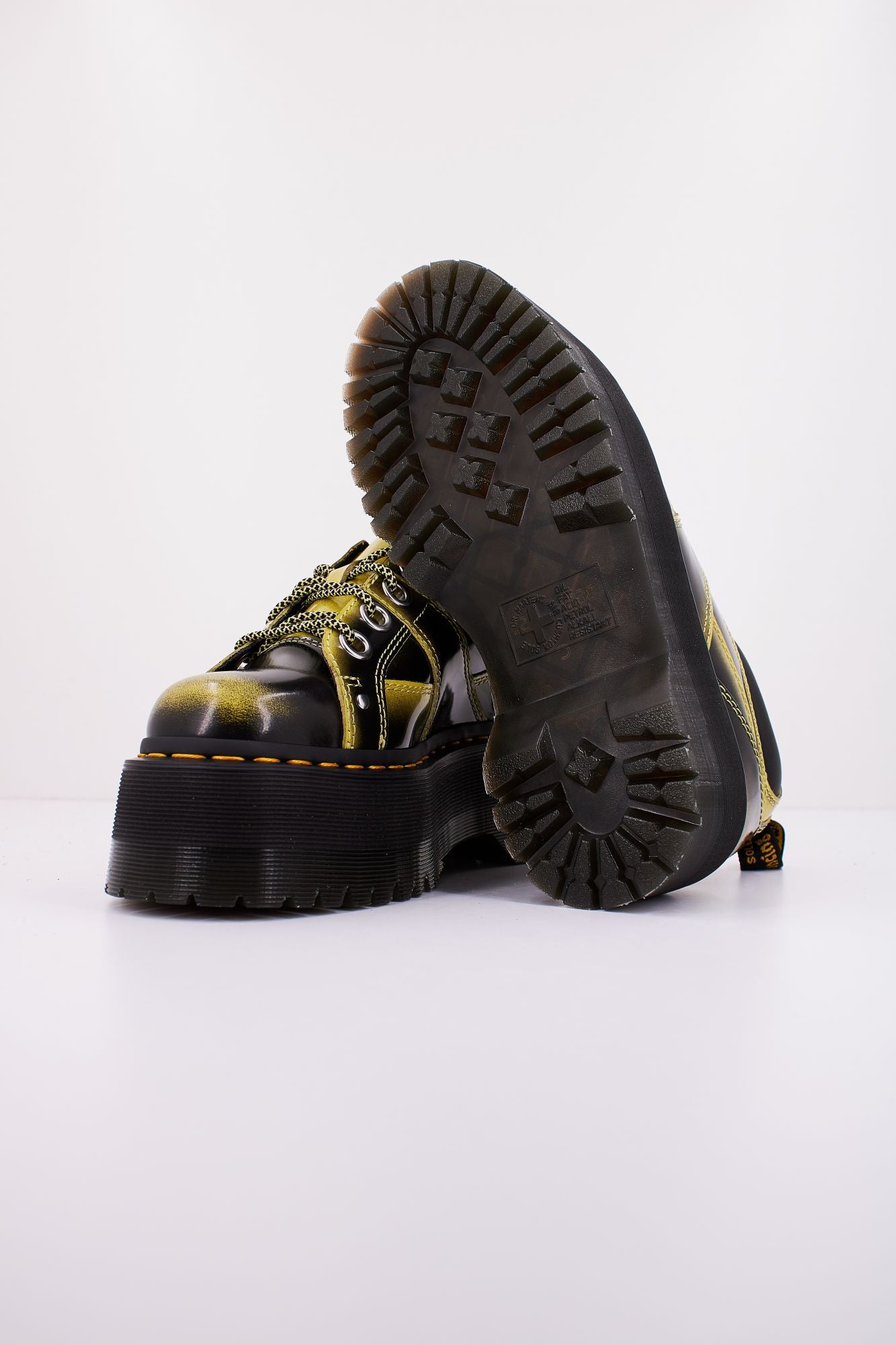 DR. MARTENS QUAD MAX en color VERDE (4)