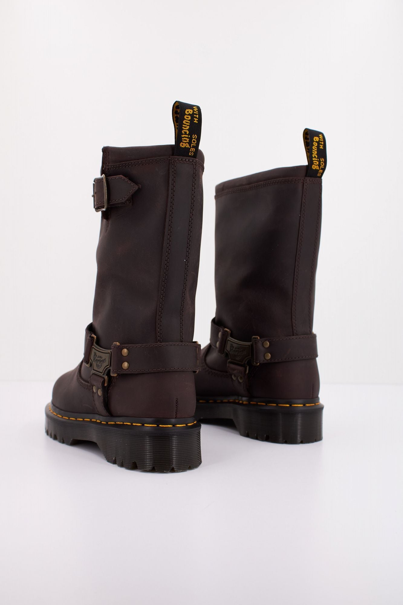 DR. MARTENS ANISTONE HI en color MARRON (4)