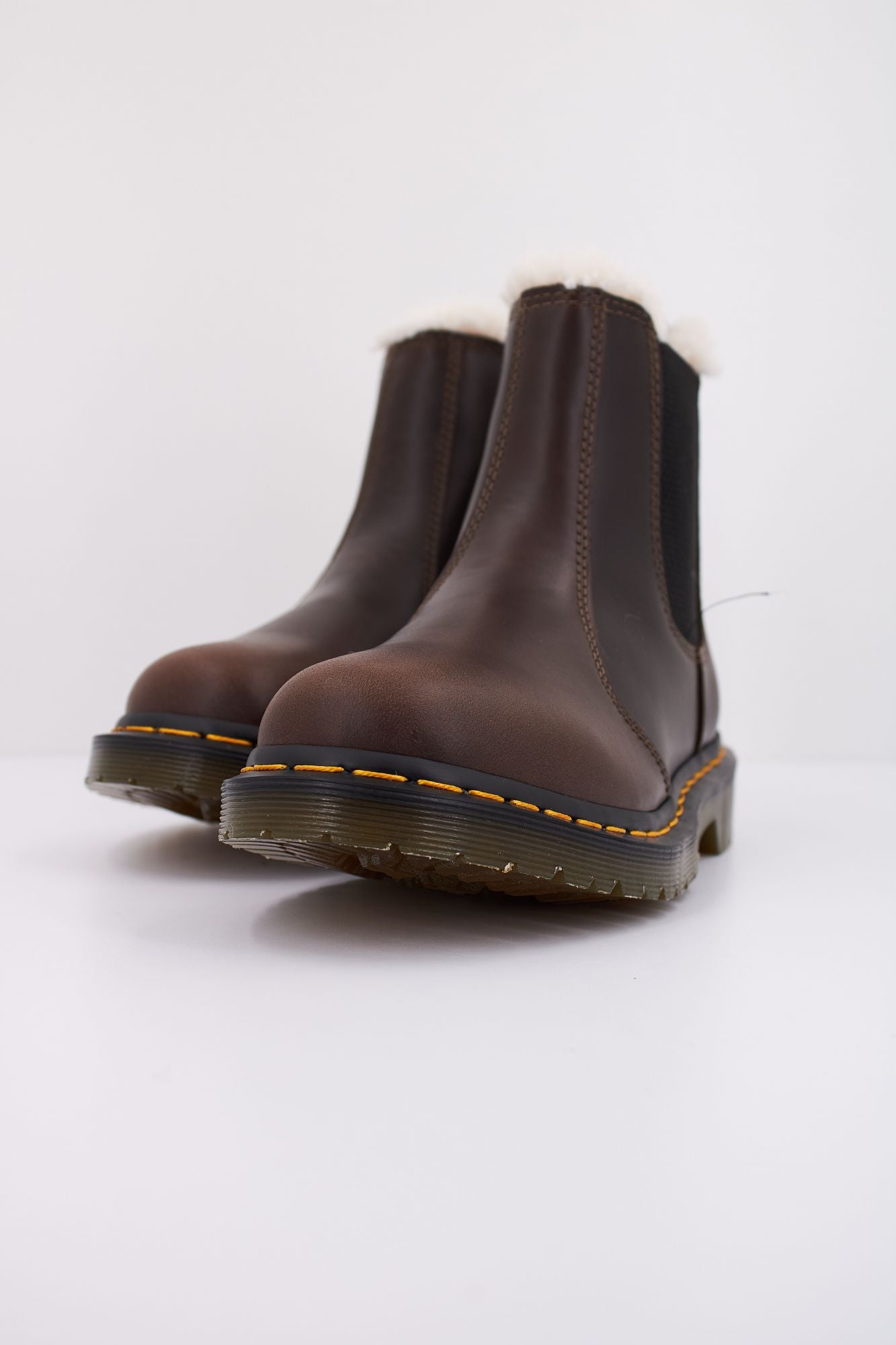 DR. MARTENS LEONORE en color MARRON (2)