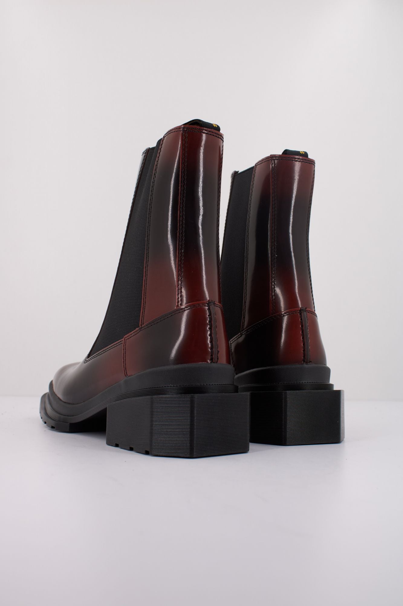 DR. MARTENS MAYBOLE CHELSEA en color NEGRO (4)