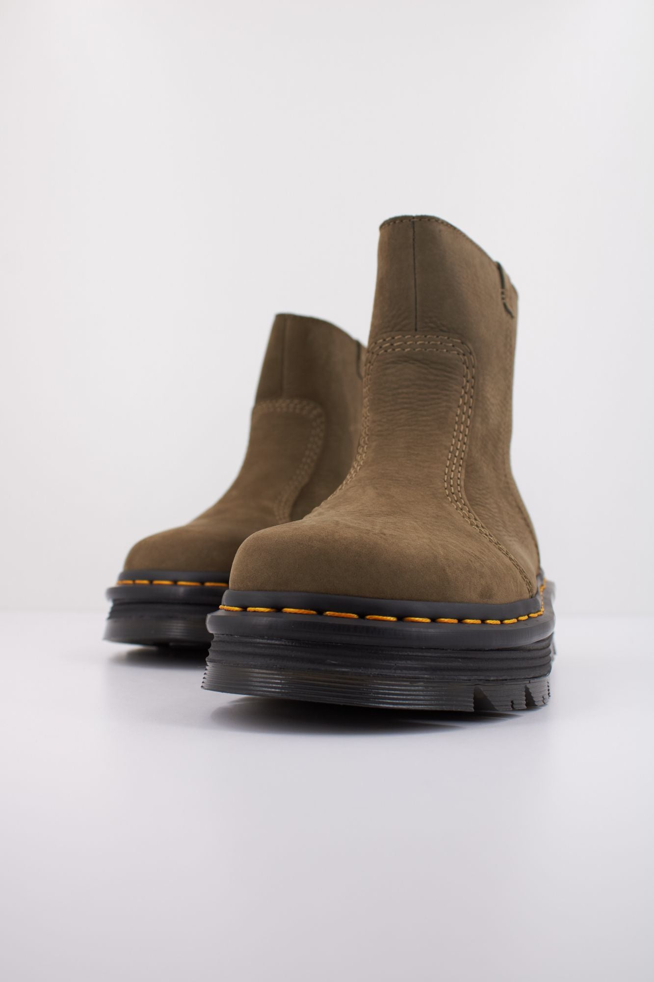 DR. MARTENS ZEBZAG RIGGER en color VERDE (2)