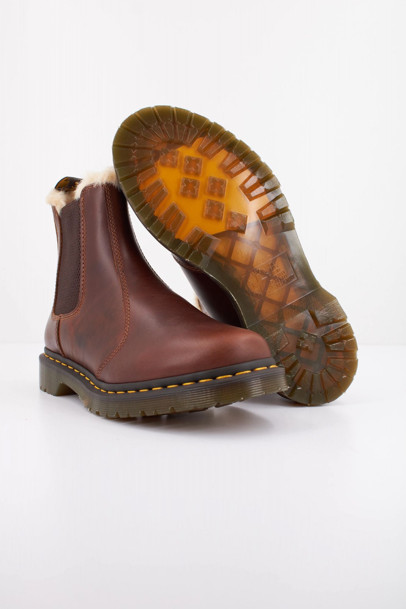 DR. MARTENS LEONORE en color MARRON (4)