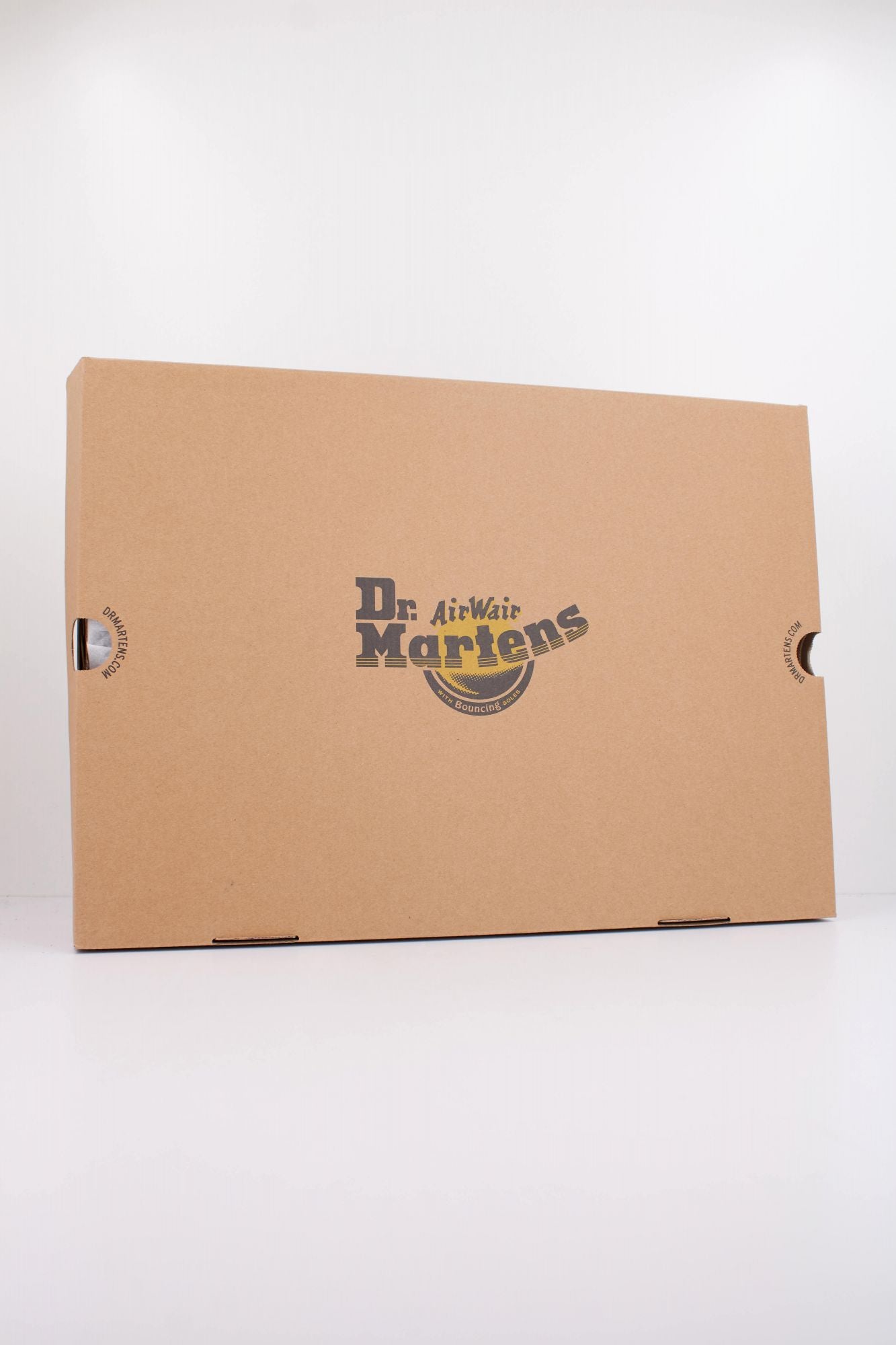DR. MARTENS BUZZ HI en color NEGRO (6)