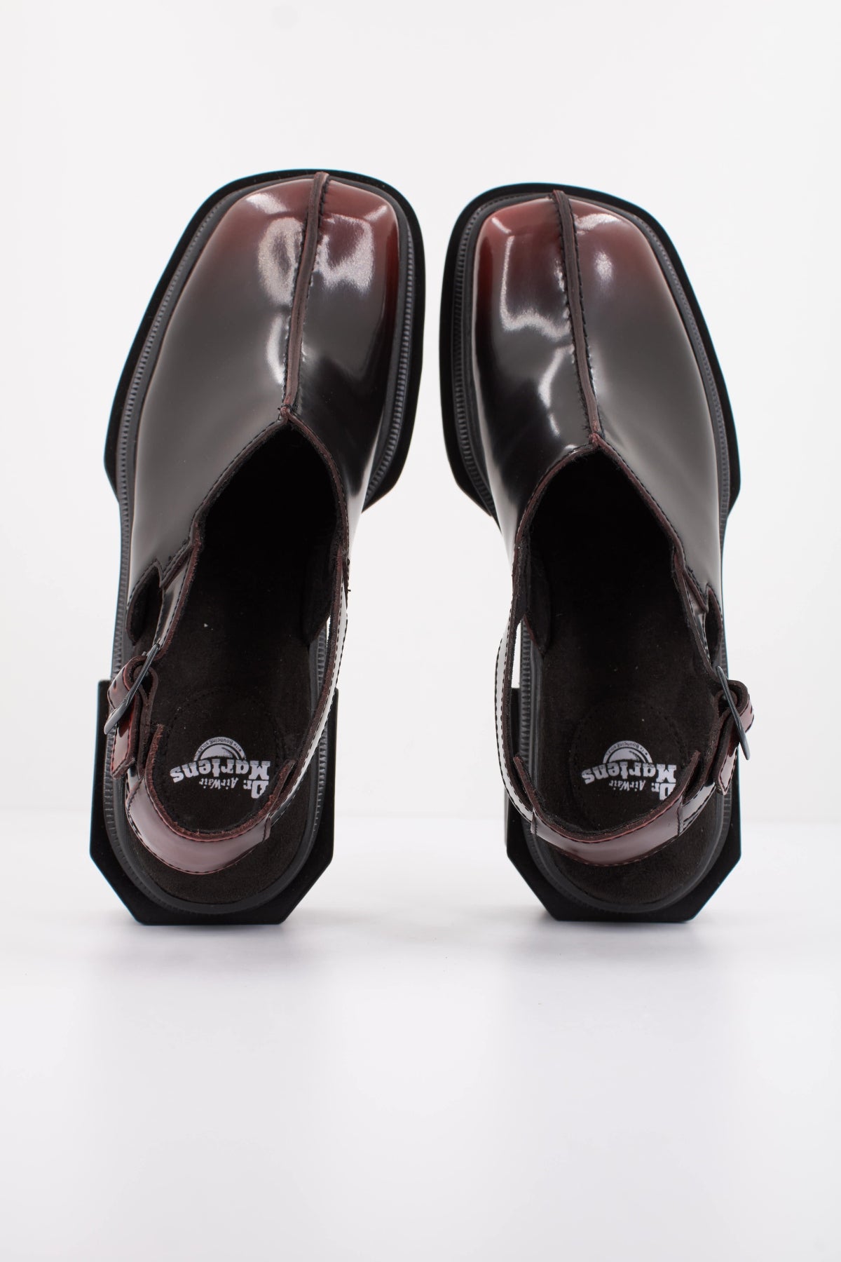 DR. MARTENS MAYBOLE MULE en color BURDEOS (3)