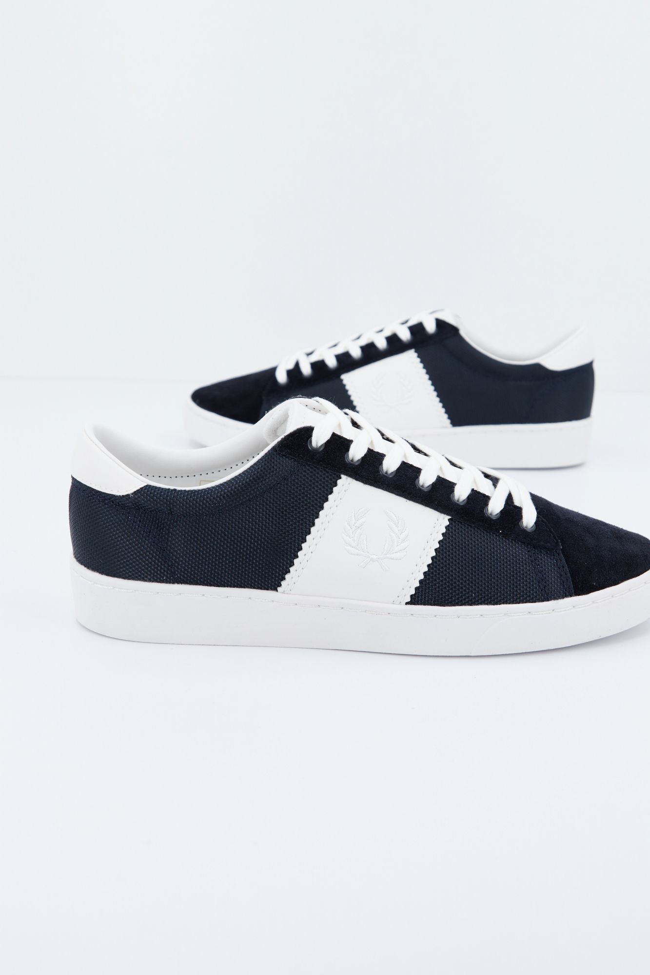 FRED PERRY SPENCER POLY en color AZUL (1)