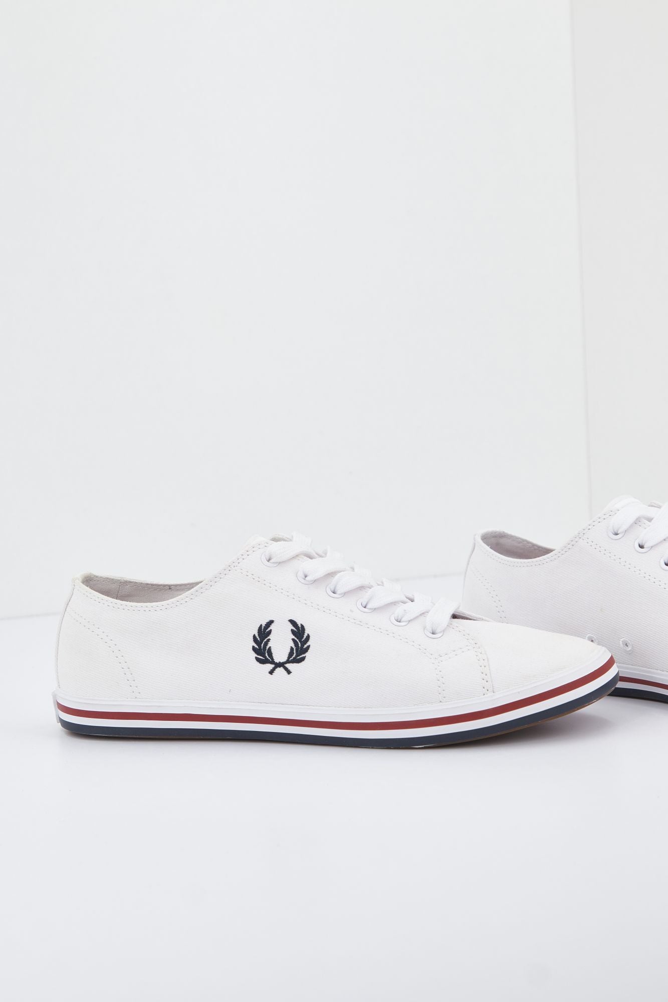 FRED PERRY KINGSTON TWILL en color BLANCO (1)