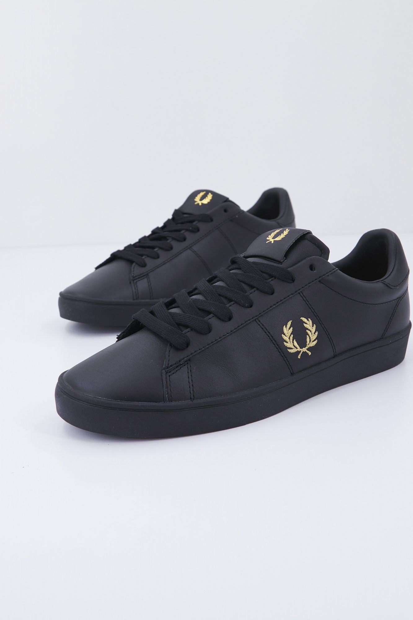 FRED PERRY B8250 en color NEGRO (2)