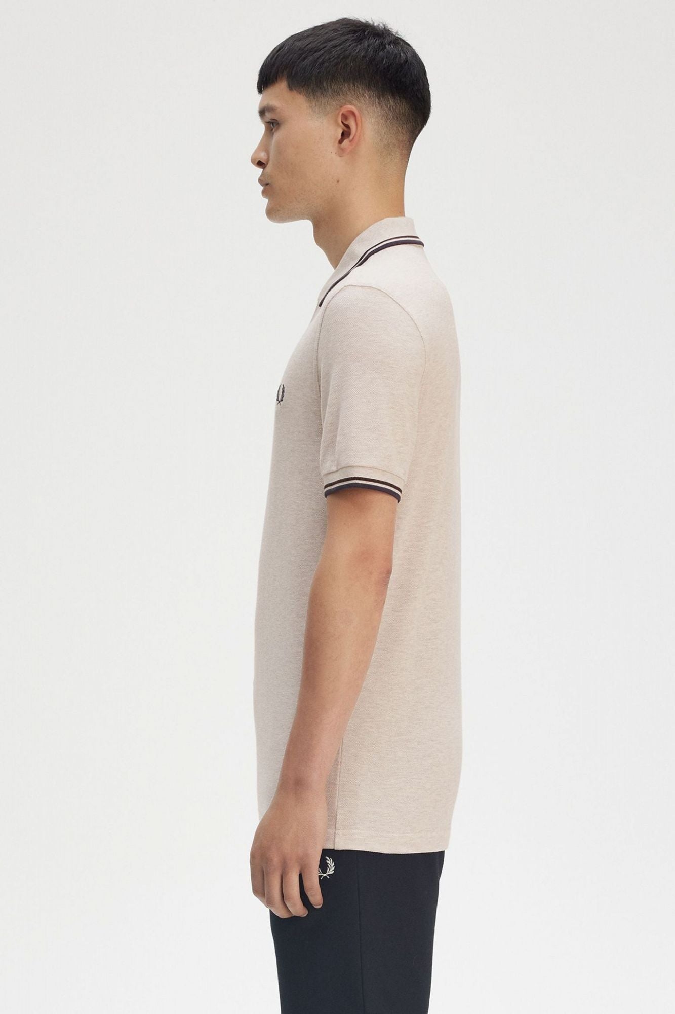FRED PERRY TWIN TIPPED FRED PERRY SHIR en color BEIS (3)
