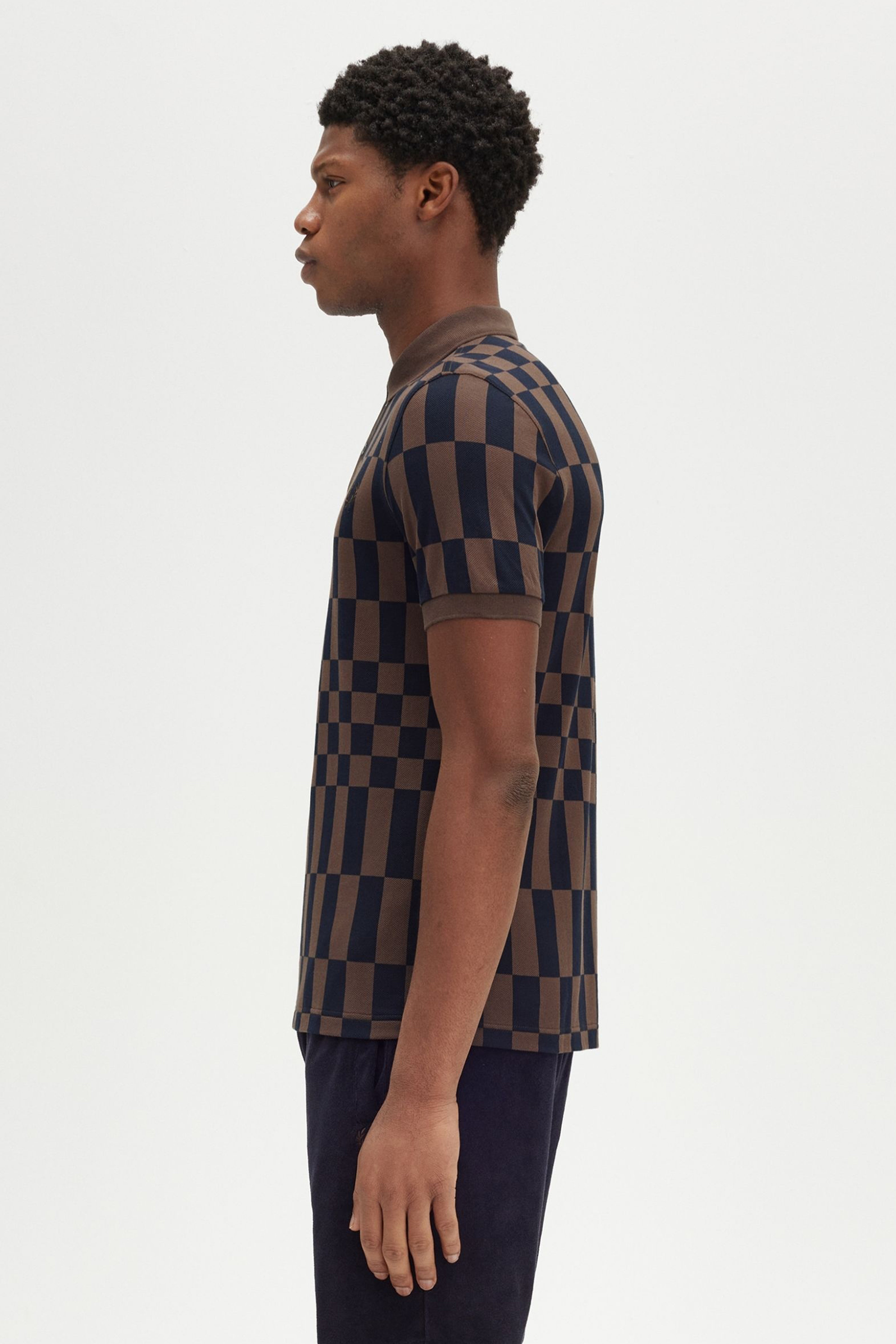 FRED PERRY M8613FP en color MARRON (3)