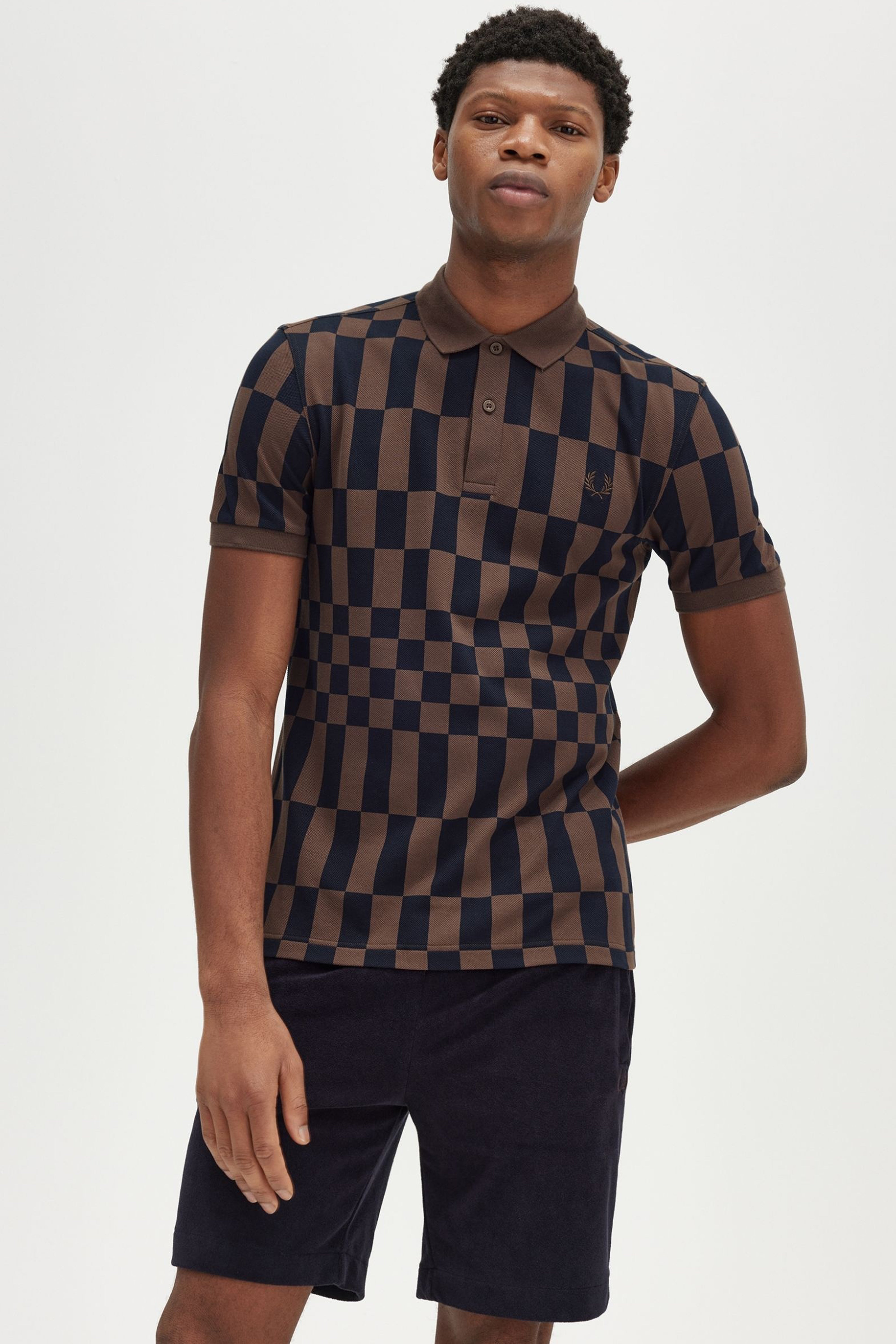 FRED PERRY M8613FP en color MARRON (5)