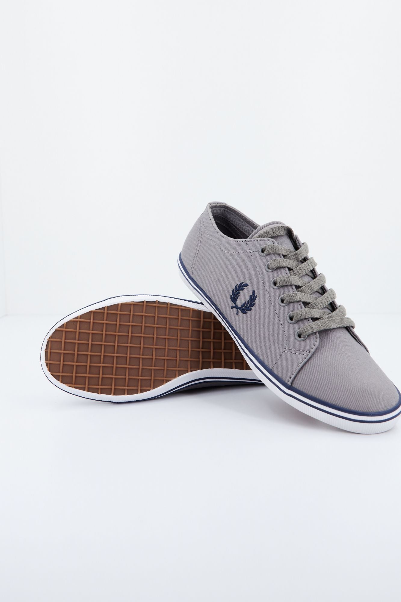 FRED PERRY KINGSTON TWILL en color GRIS (4)