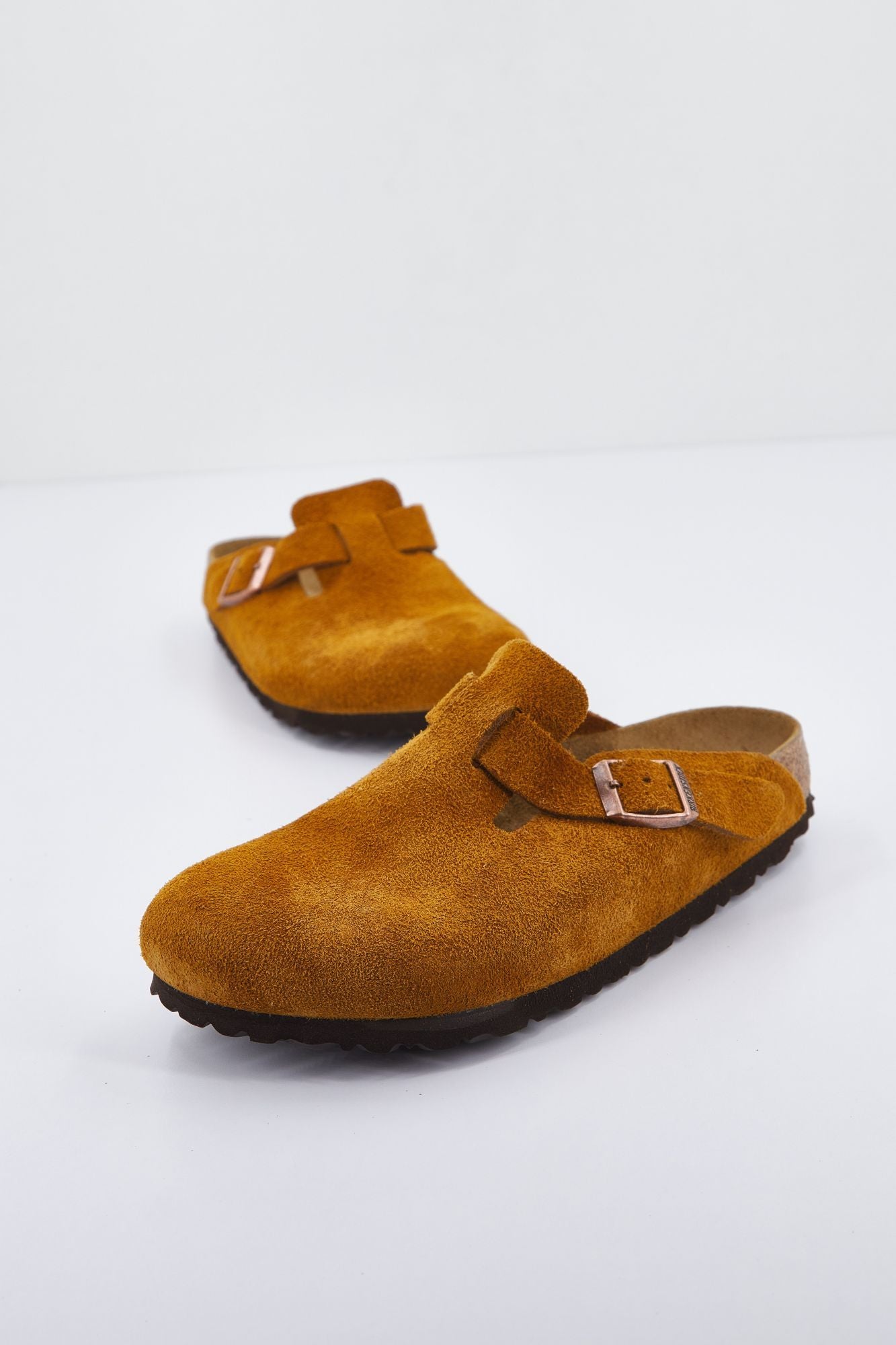 BIRKENSTOCK BOSTON en color MARRON (3)