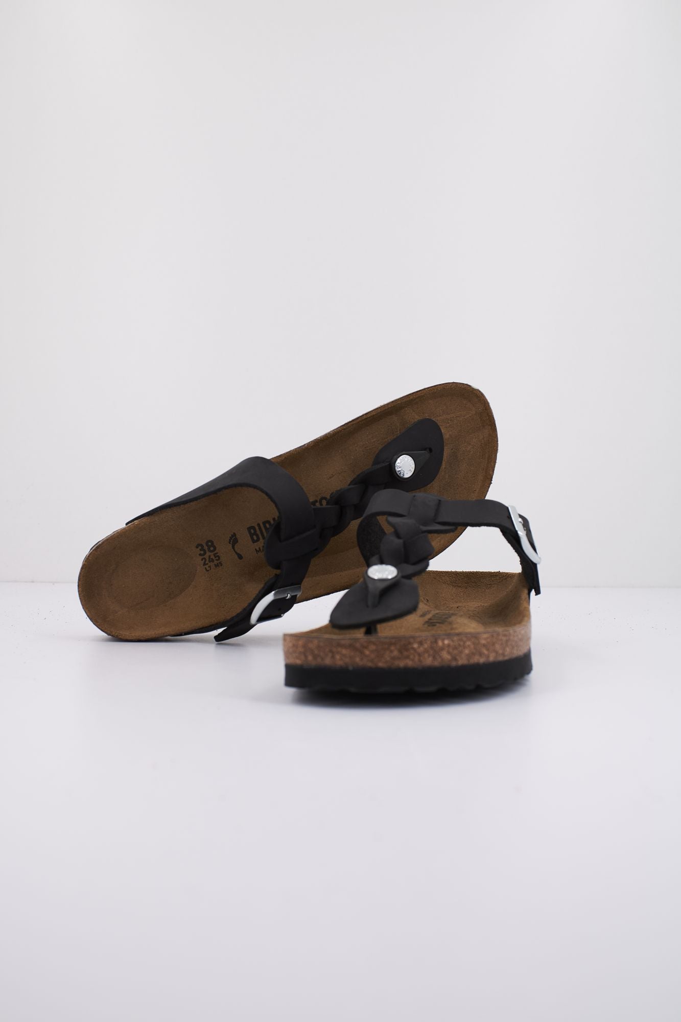 BIRKENSTOCK GIZEH OILED LEATHER en color NEGRO (4)