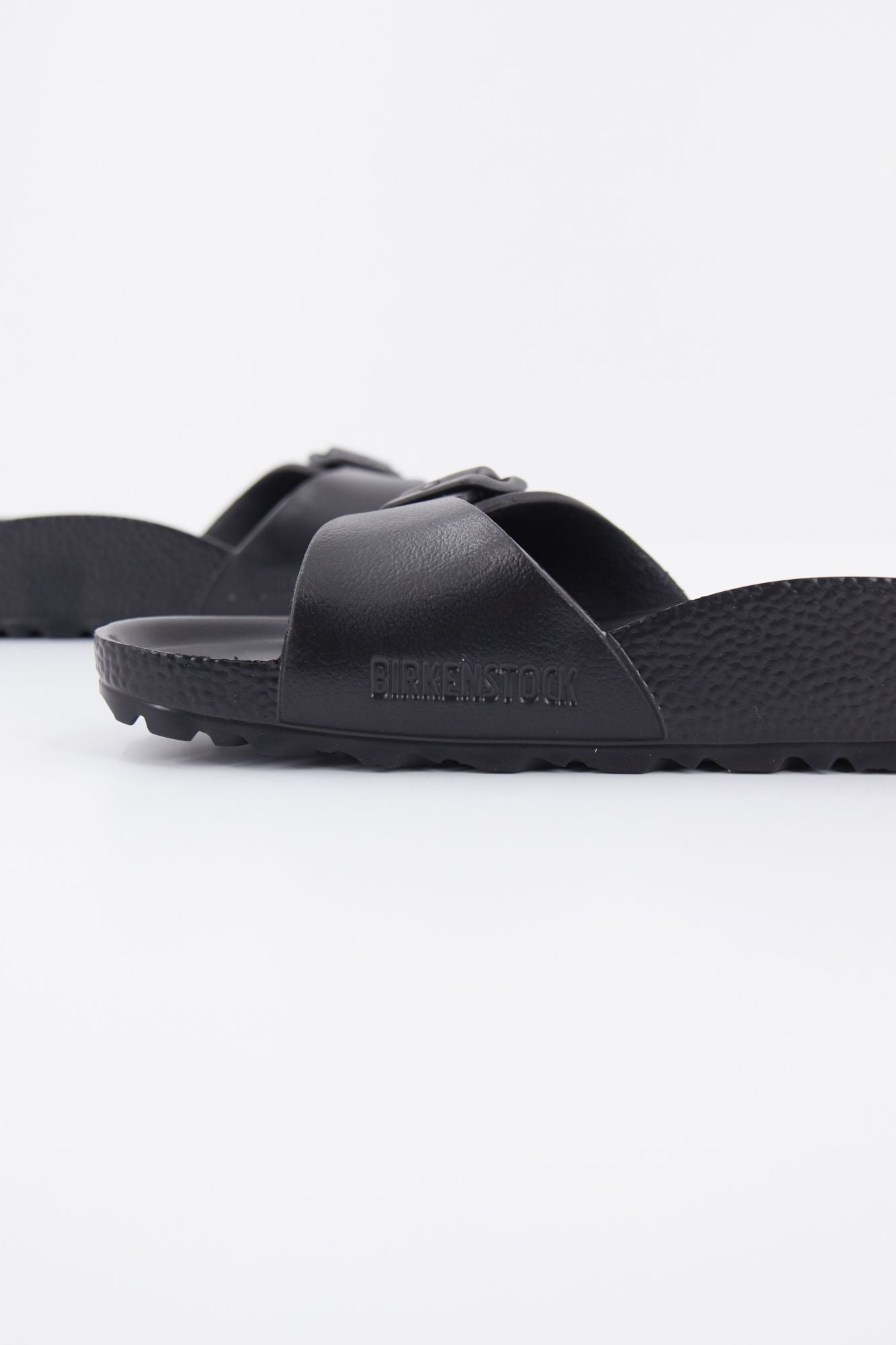 BIRKENSTOCK MADRID en color NEGRO (4)