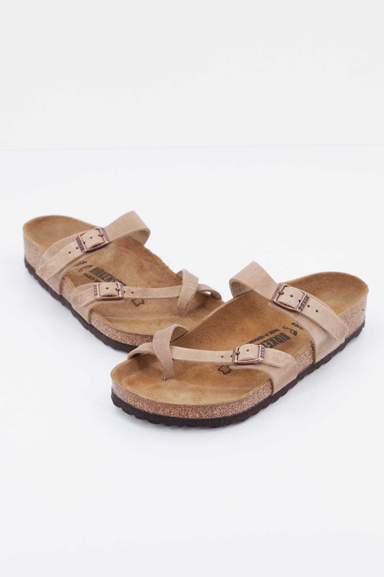 BIRKENSTOCK Mayari FL en color MARRON CLARO (1)