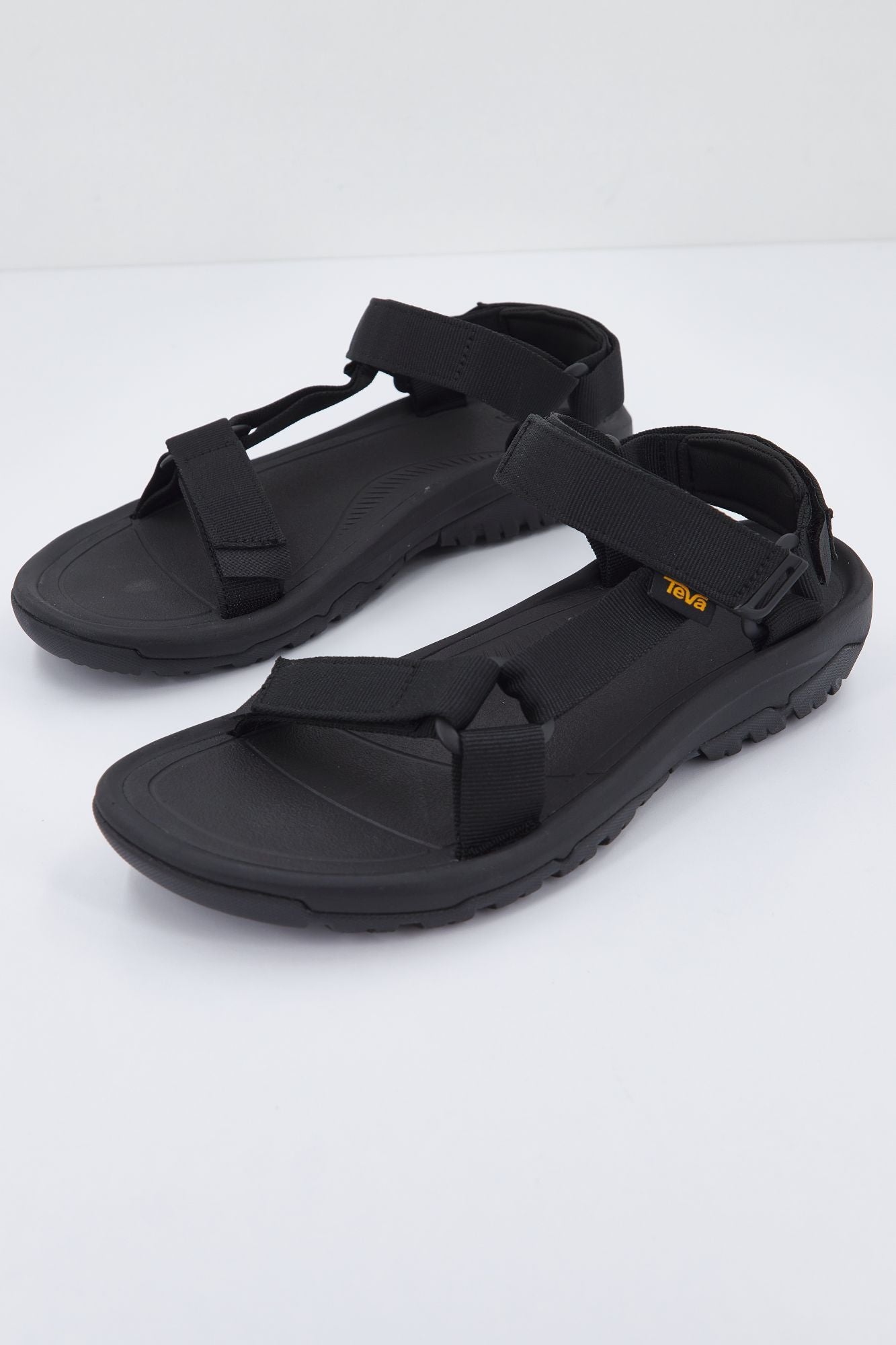 TEVA HURRICANE XLT2 en color NEGRO (1)