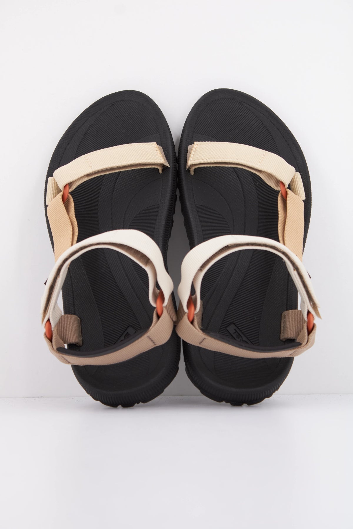 TEVA W WINSTED en color MARRON (3)