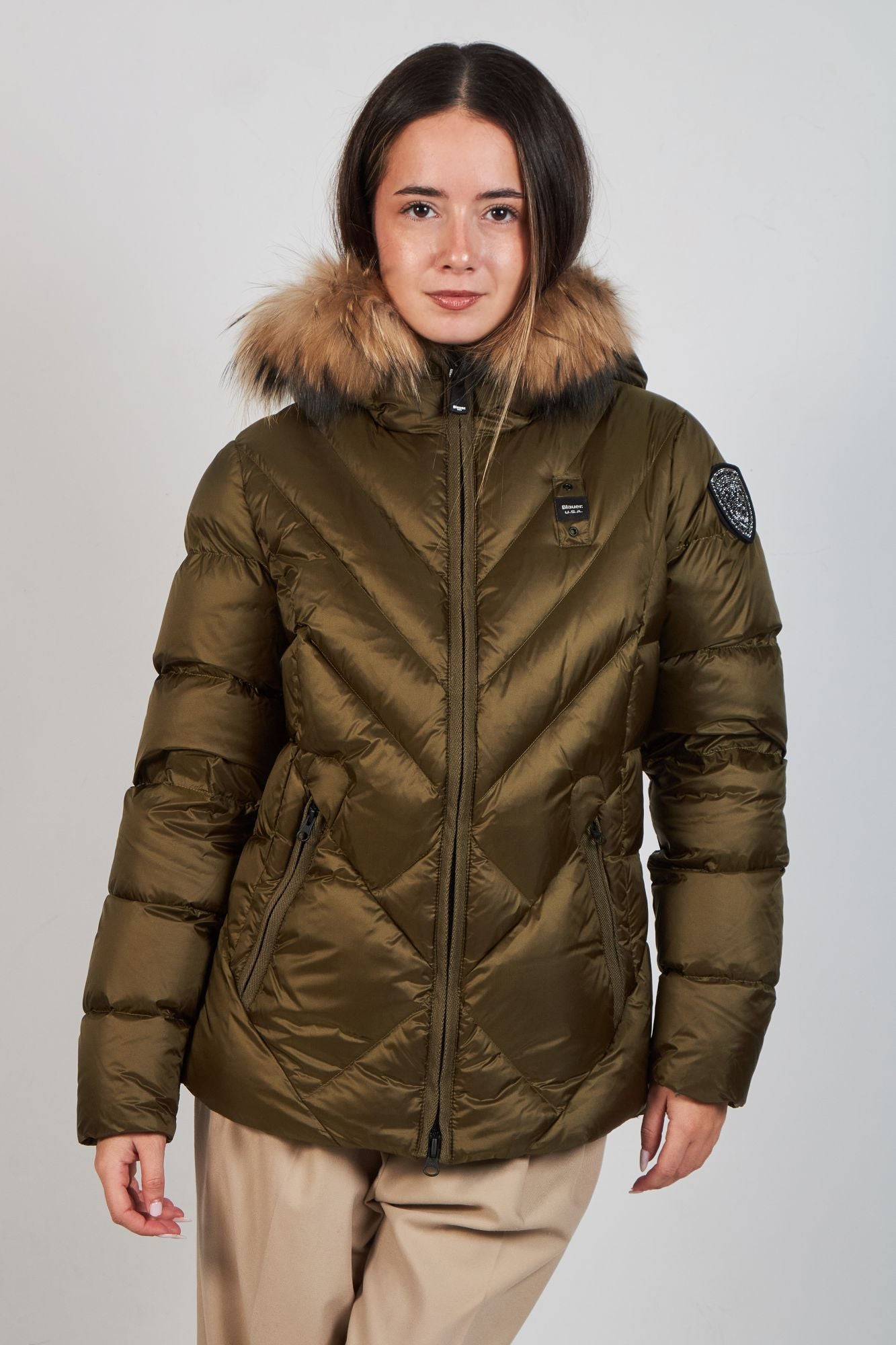 BLAUER GIUBBINI CORTI IMBOTTI en color MARRON (1)