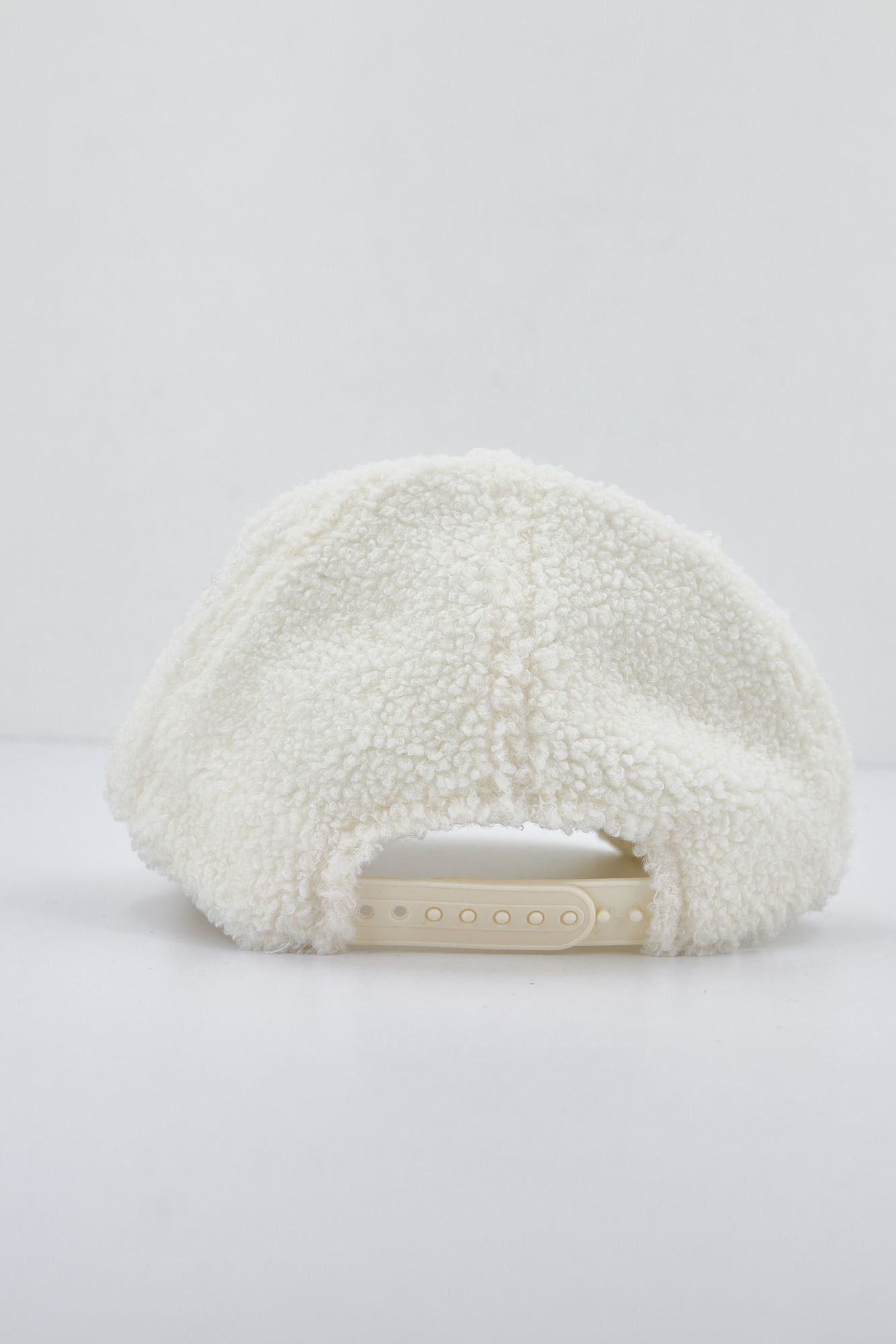 NEW ERA BORG 9FORTY NEYYAN en color BLANCO (3)