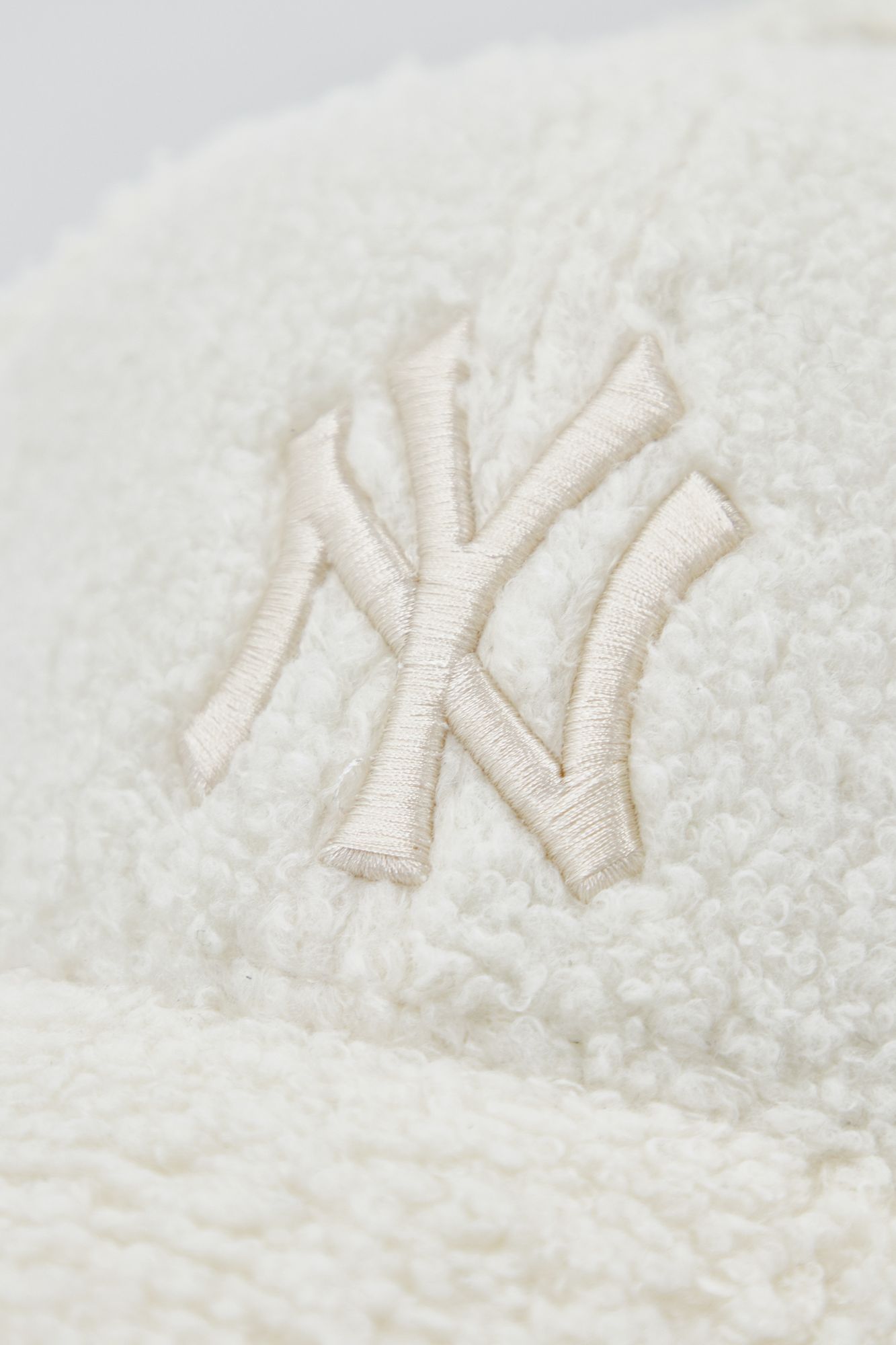 NEW ERA BORG 9FORTY NEYYAN en color BLANCO (4)