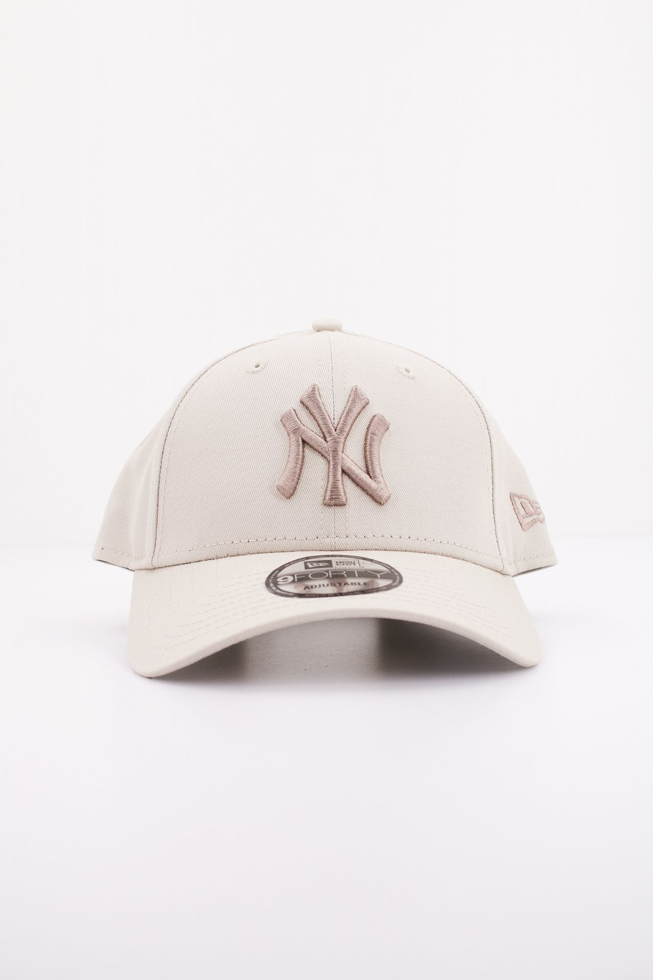 NEW ERA NEW YORK YANKEES en color BEIS (1)