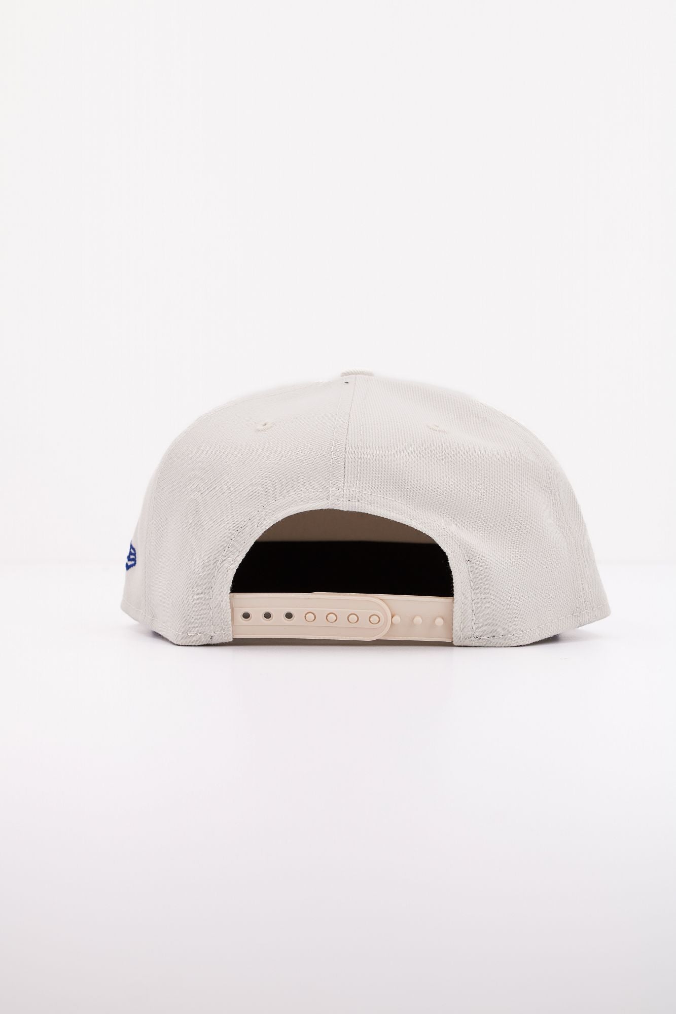 NEW ERA MLB FLORAL 9FIFTY NEYYAN en color BEIS (3)
