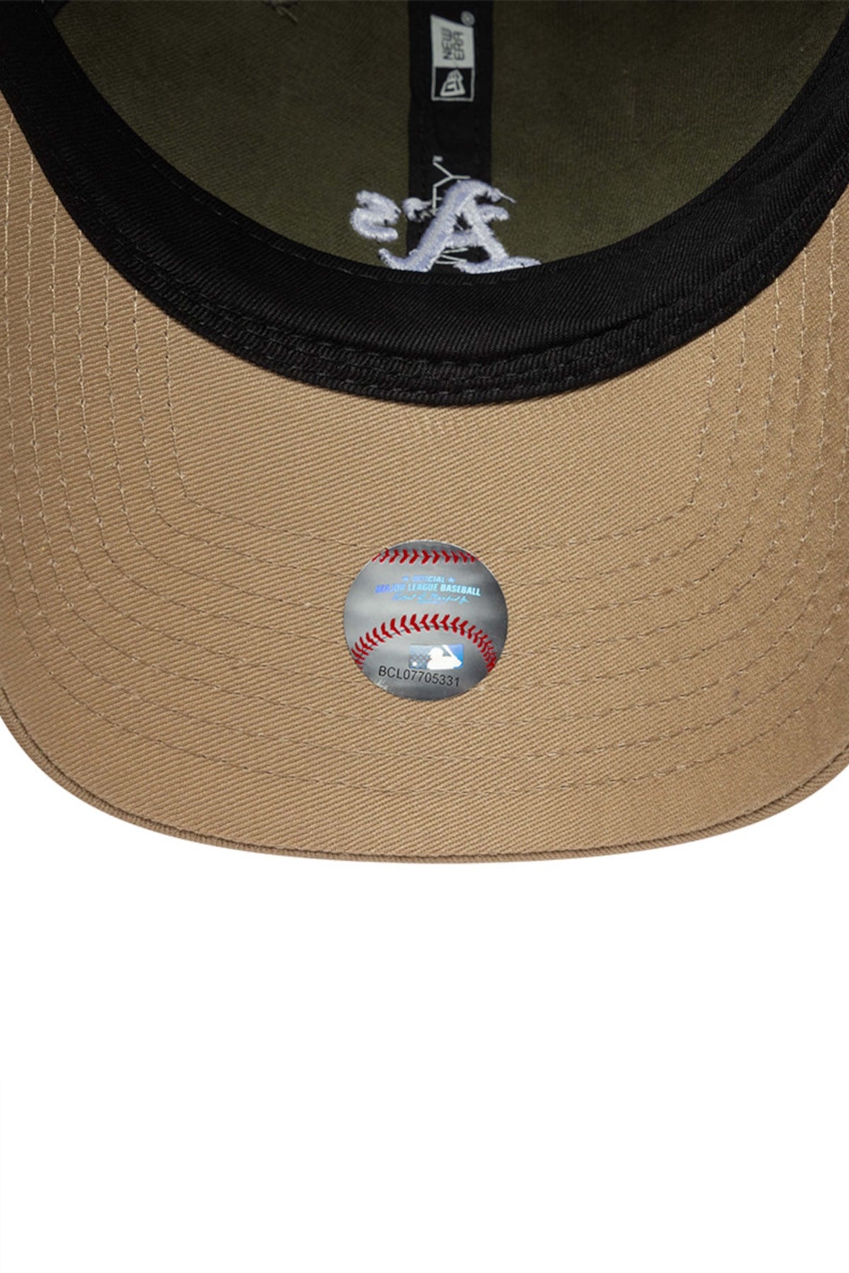 NEW ERA MINI WASHED CONTRAST 920 OAKATH NOVCAM en color VERDE (4)