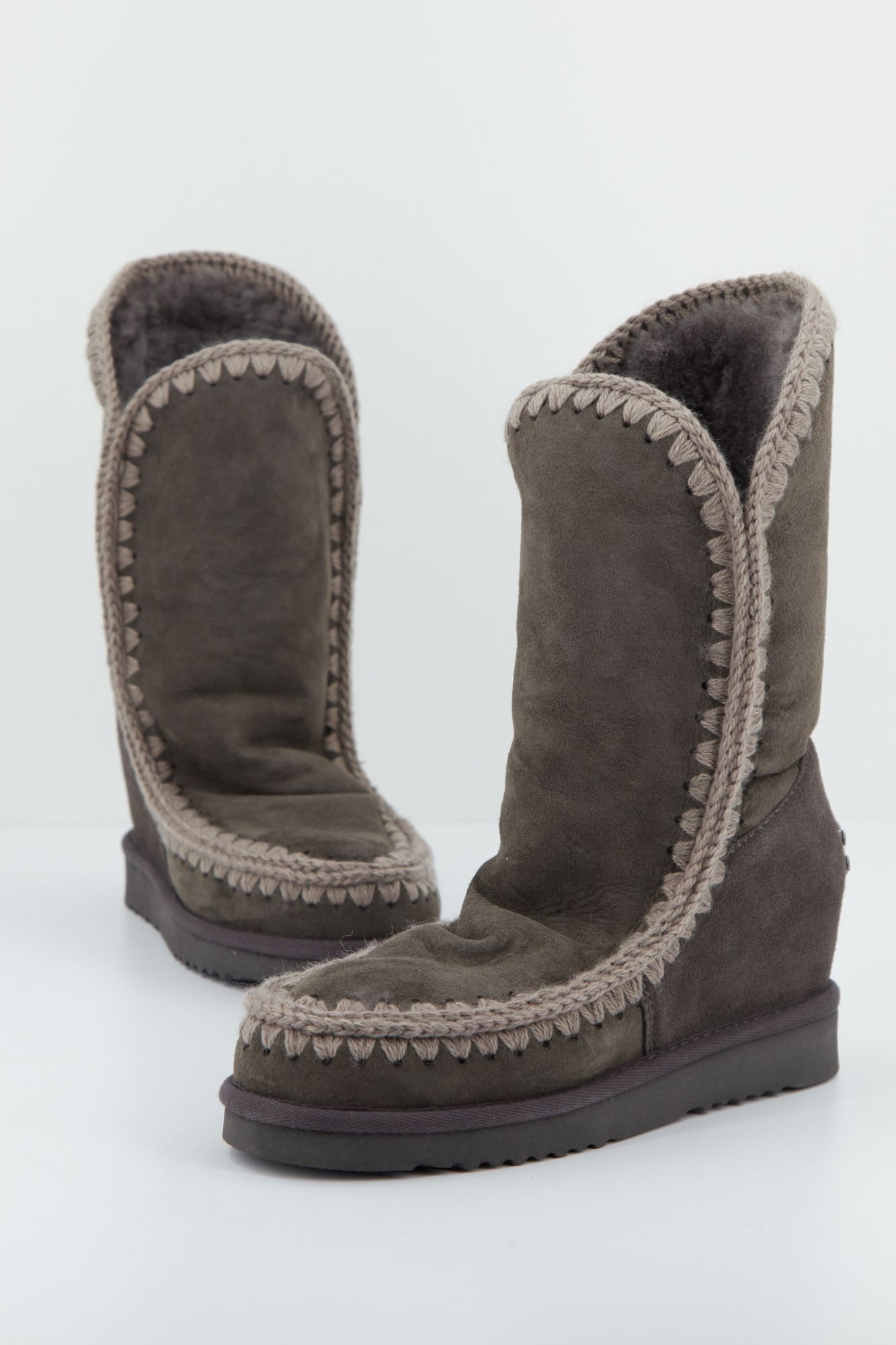 MOU ESKIMO INNER WEDGE en color GRIS (1)