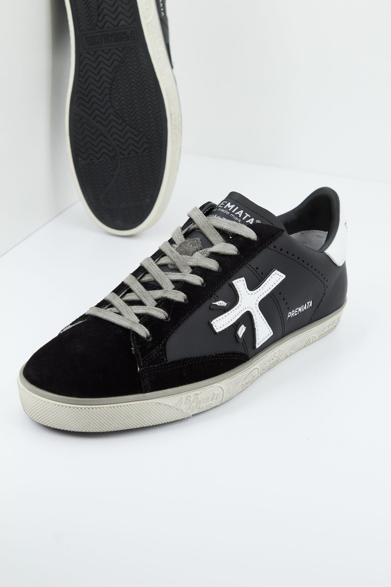PREMIATA TIMELESS TRAINERS en color NEGRO (3)