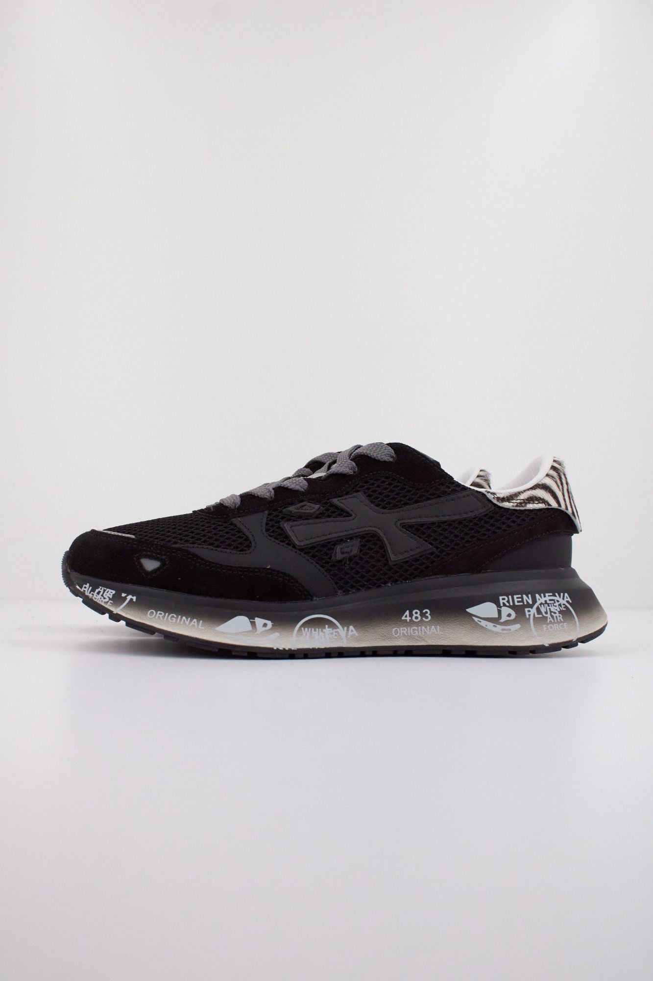 PREMIATA LAURYN 7779 en color NEGRO (1)