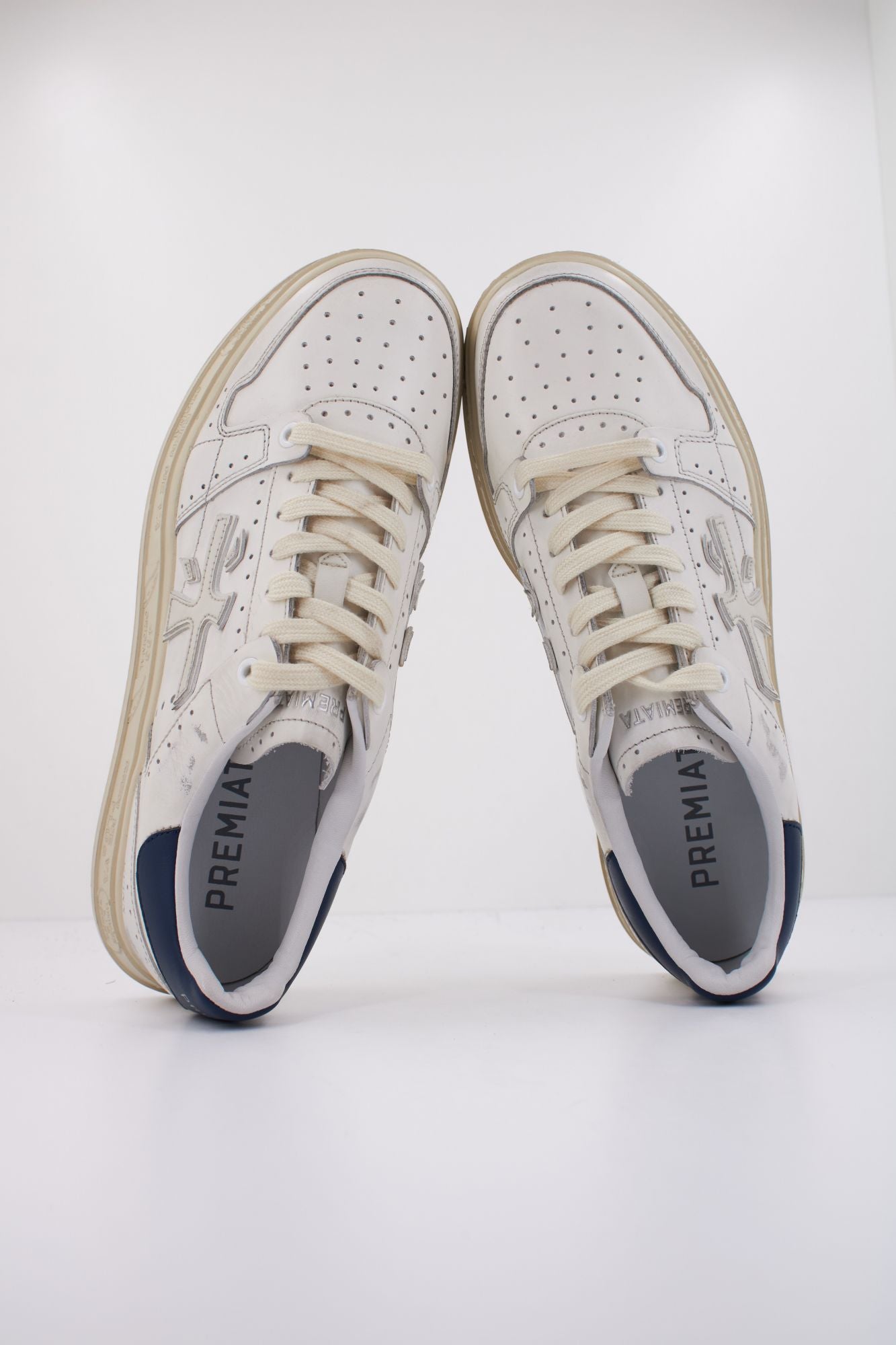 PREMIATA QUINN 7875 en color BLANCO (3)