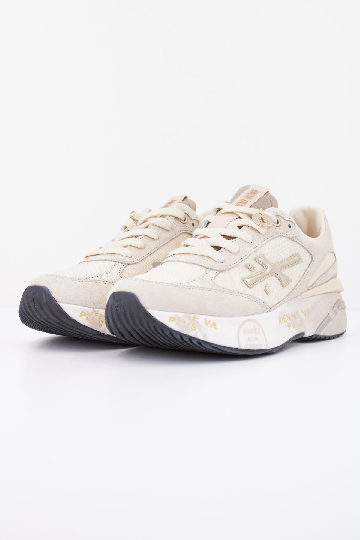 PREMIATA MOERUND en color BEIS (2)