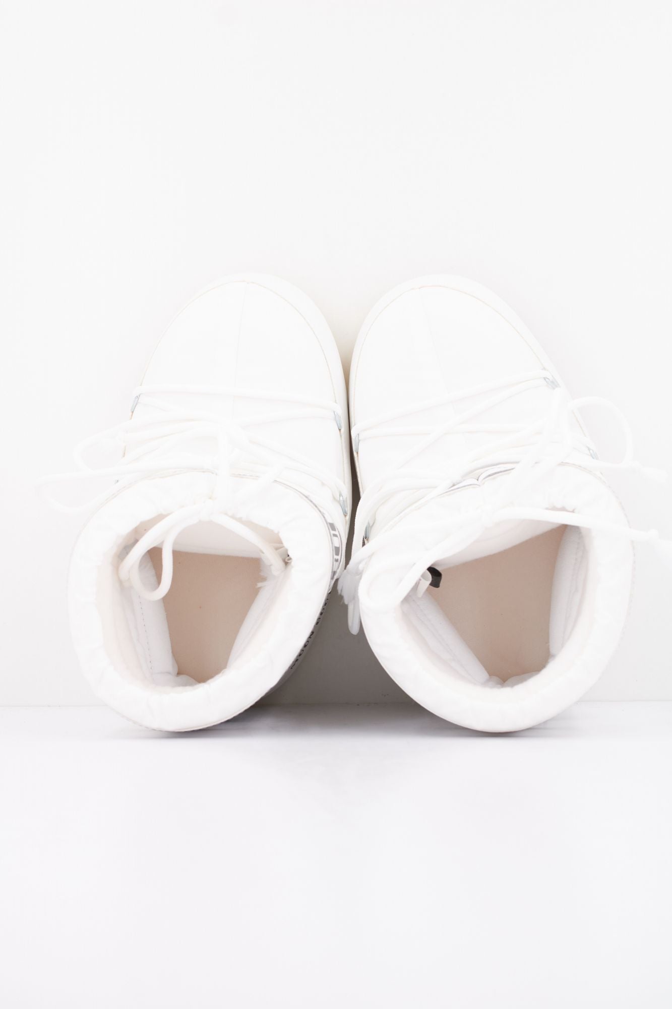 MOON BOOT ICON LOW NYL en color BLANCO (3)