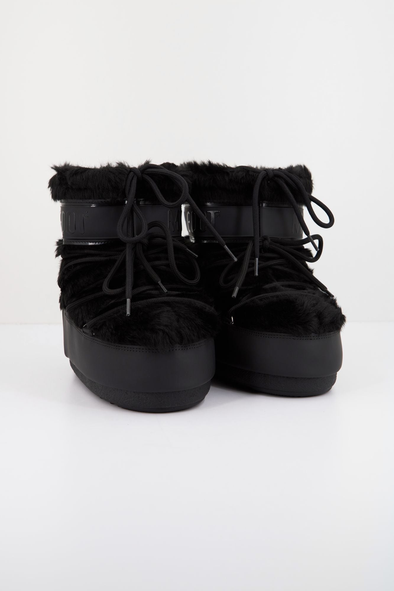 MOON BOOT MB ICON LOW FAUX FUR en color NEGRO (2)