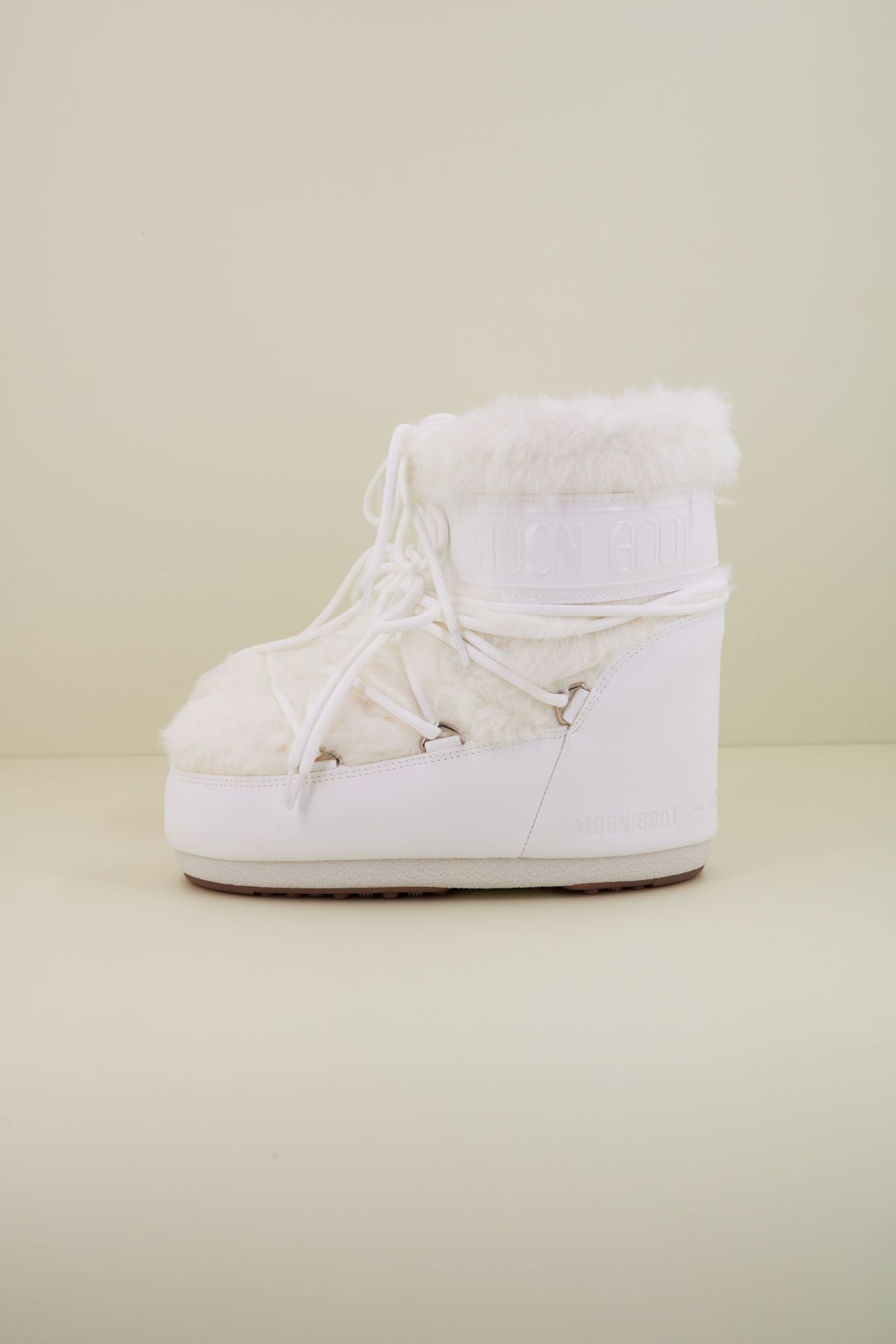 MOON BOOT MB ICON LOW FAUX FUR en color BLANCO (1)
