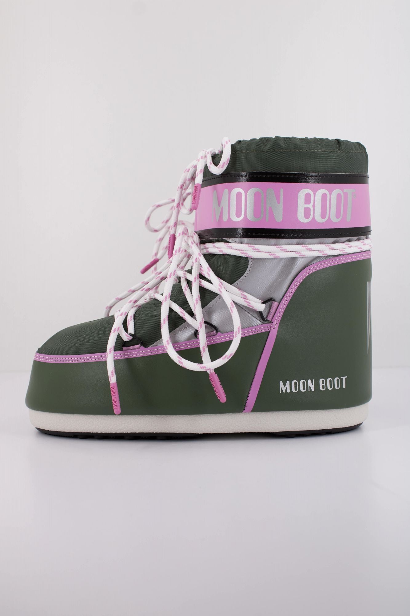 MOON BOOT MB ICON LOW SPACE en color VERDE (1)