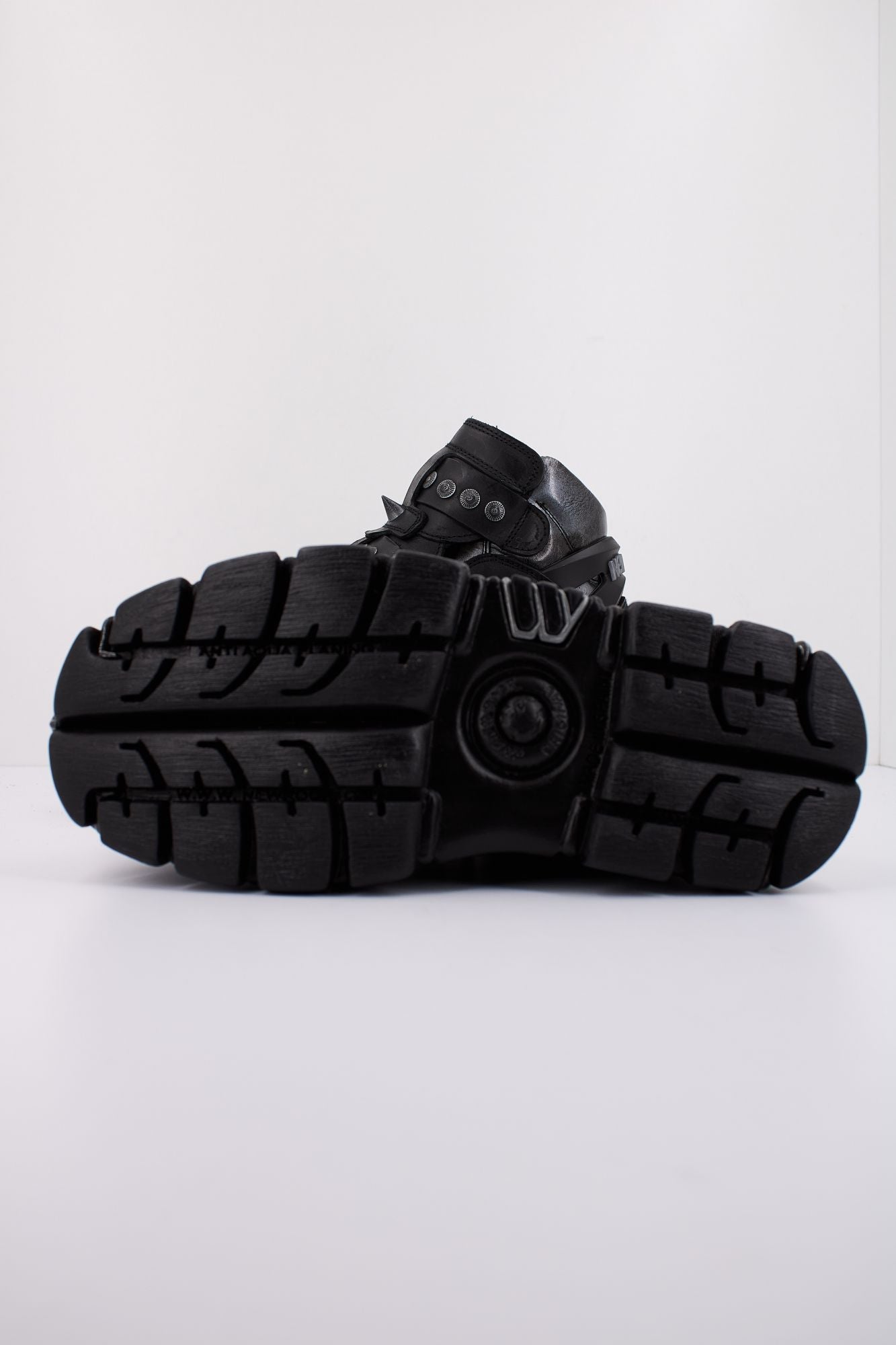 NEW ROCK M135 C1 en color NEGRO (5)