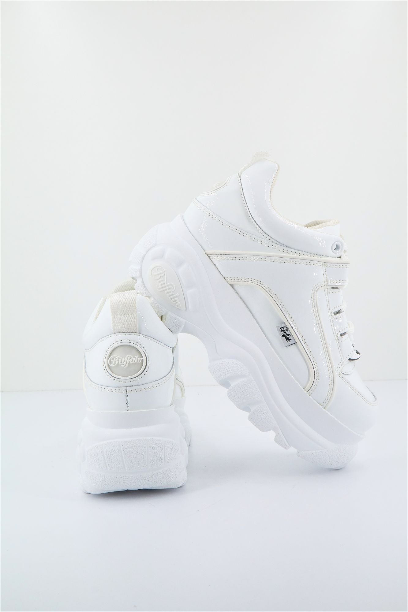 BUFFALO 1339-14 2.0 en color BLANCO (1)