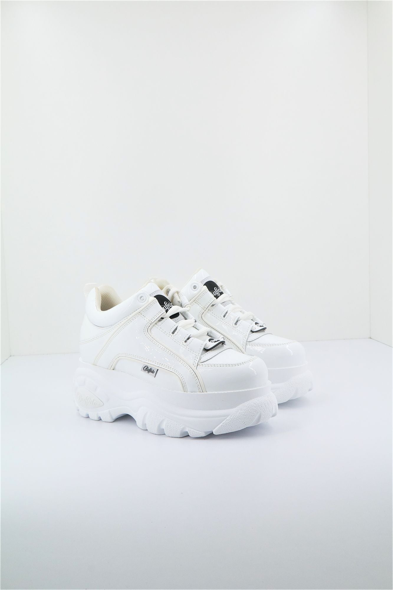 BUFFALO 1339-14 2.0 en color BLANCO (2)