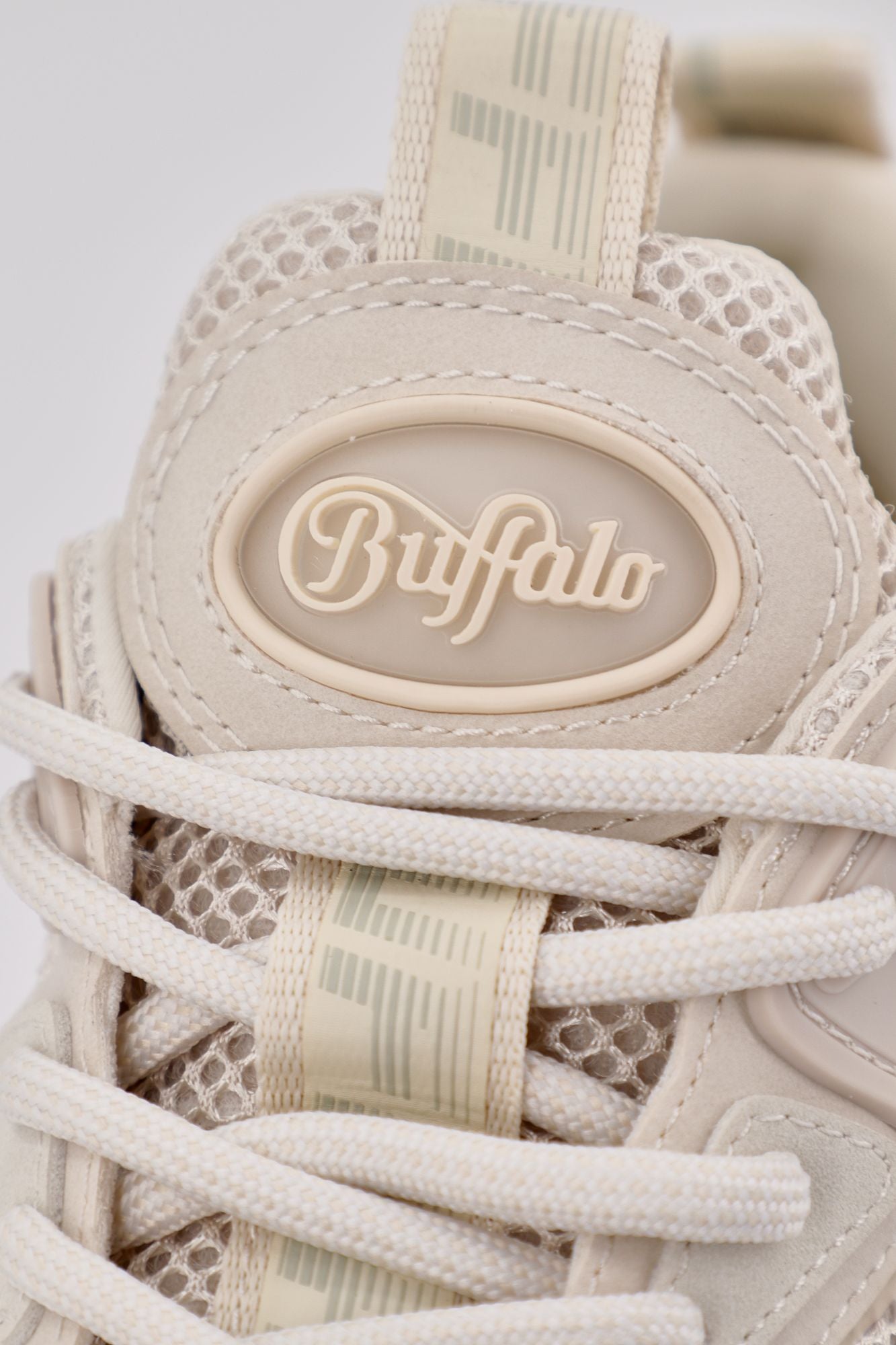 BUFFALO CLD GRID en color BEIS (4)