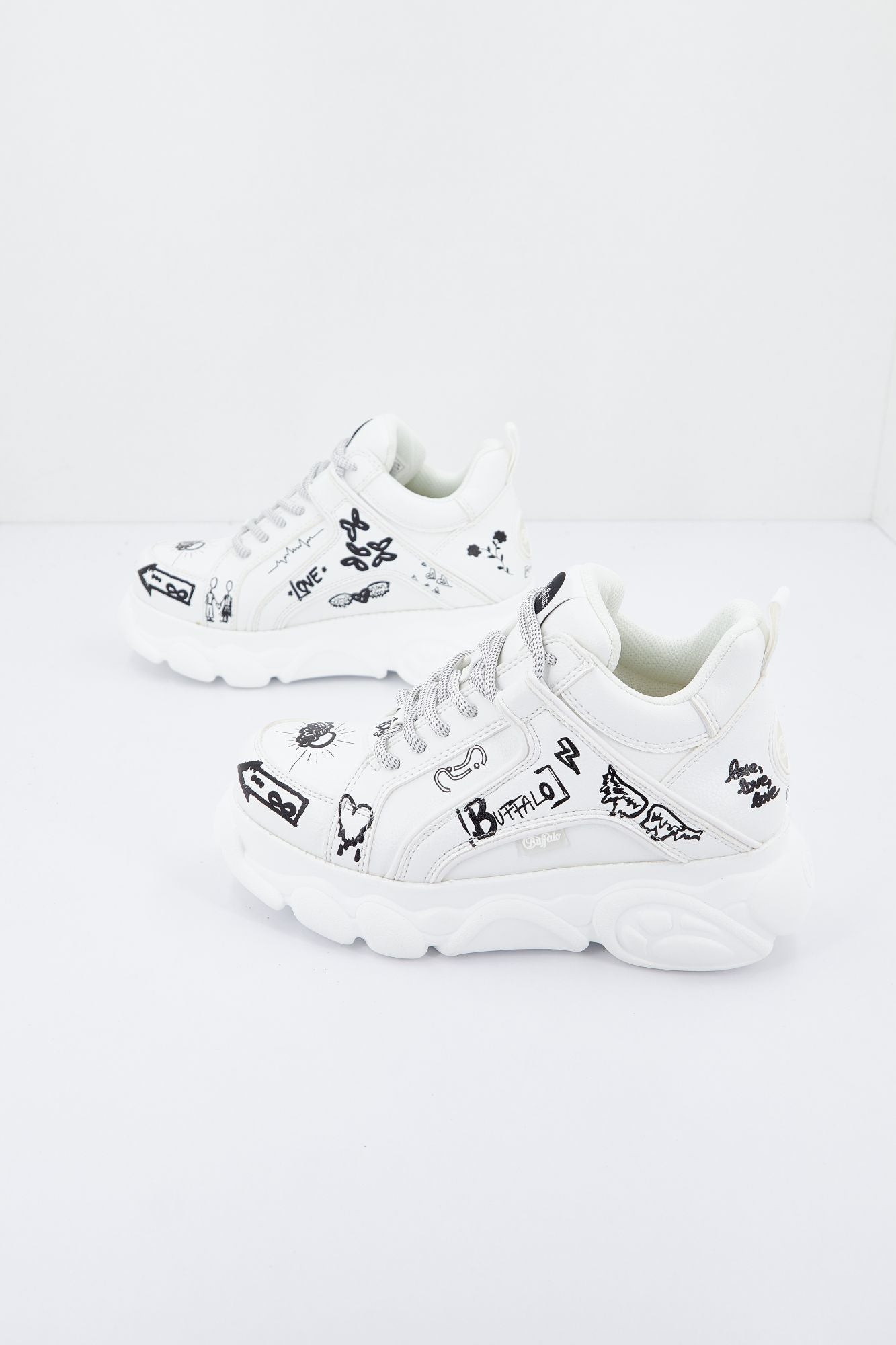 BUFFALO CLD CORIN en color BLANCO (1)