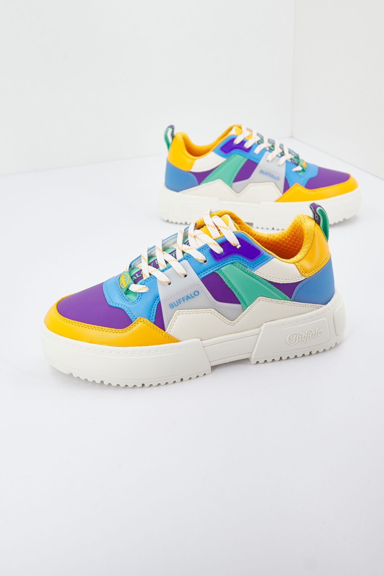 BUFFALO RSE v2 en color MULTICOLOR (3)