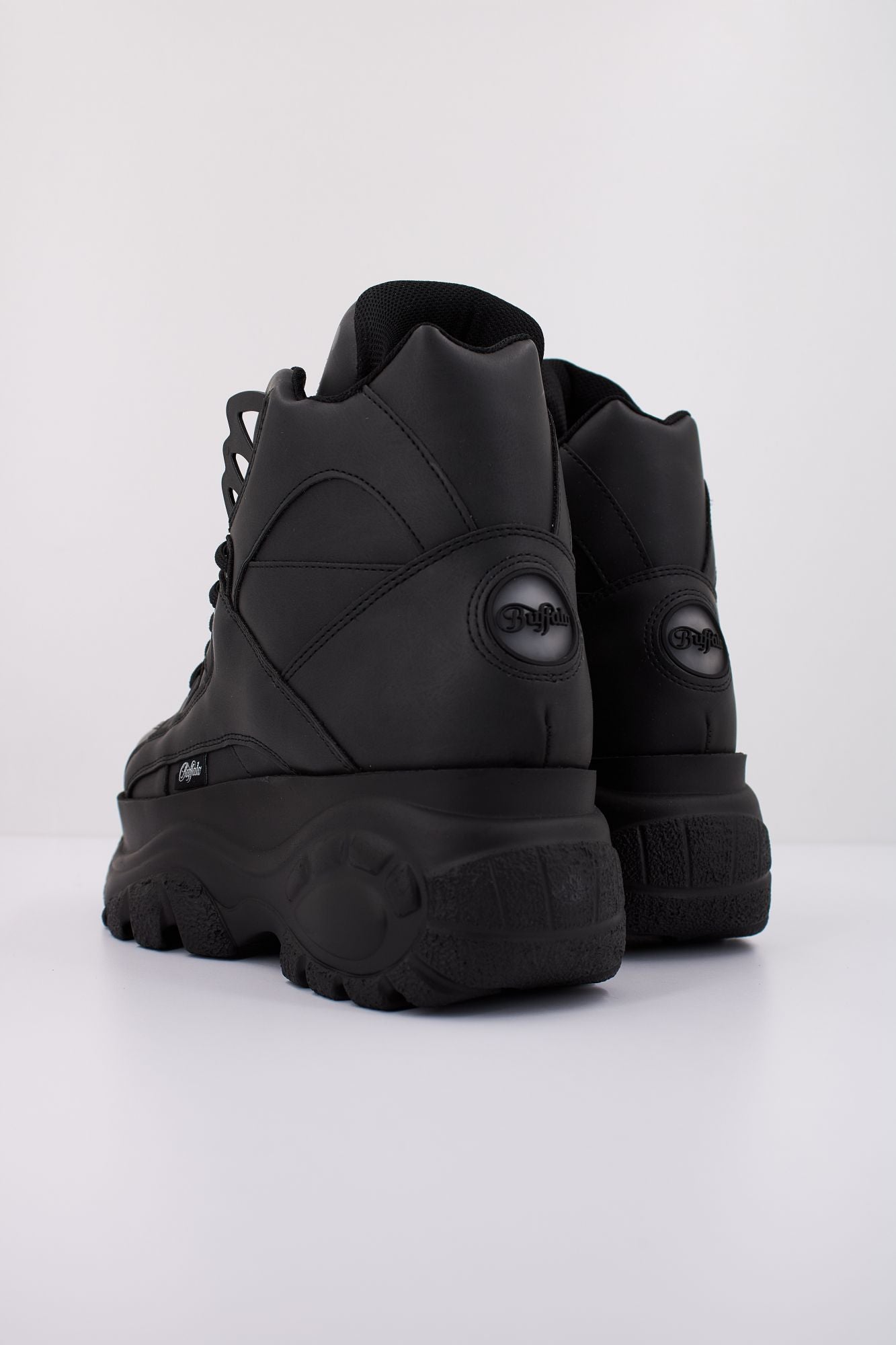 BUFFALO 1534150B en color NEGRO (4)