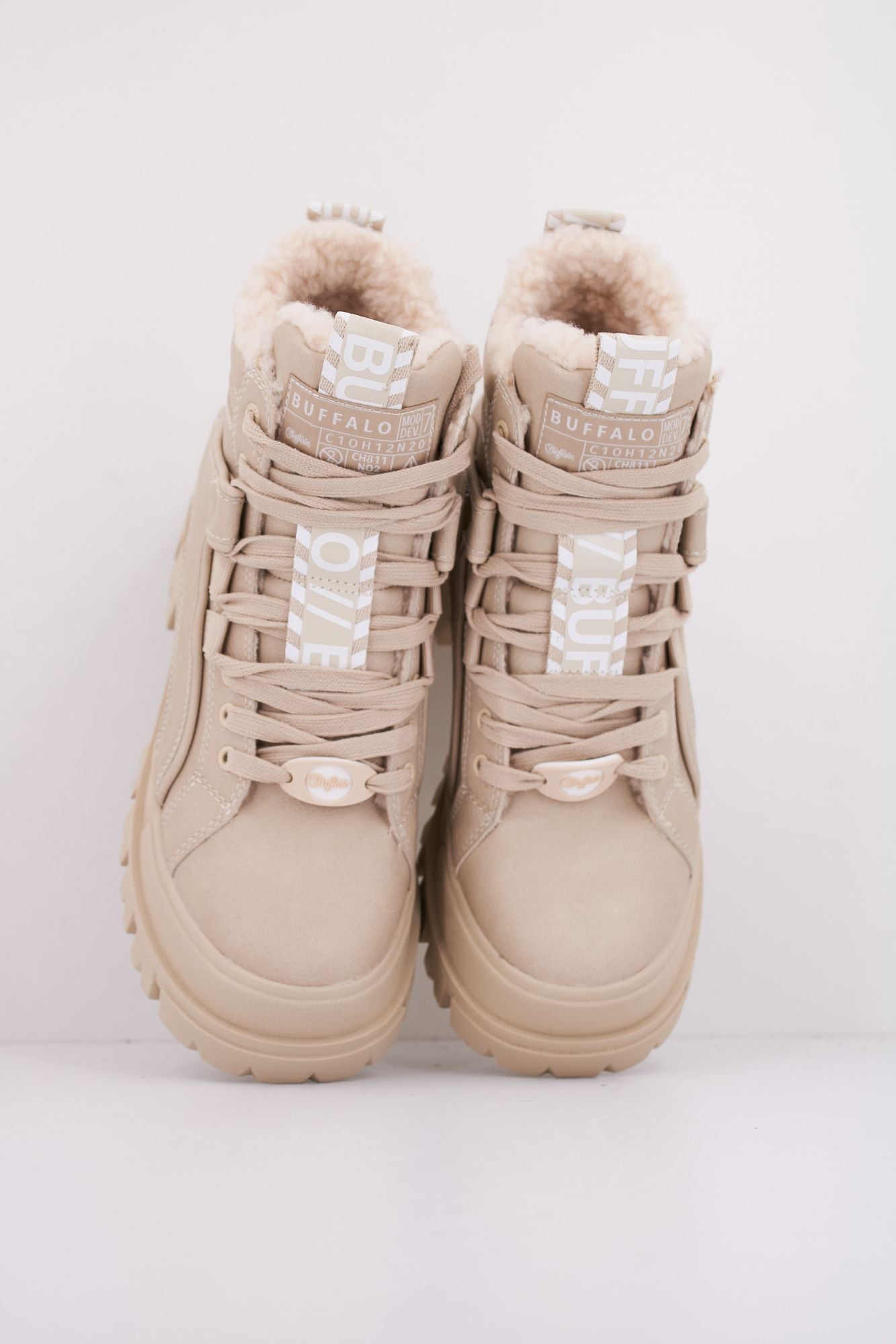 BUFFALO ASPHA NC MID WARM en color BEIS (3)