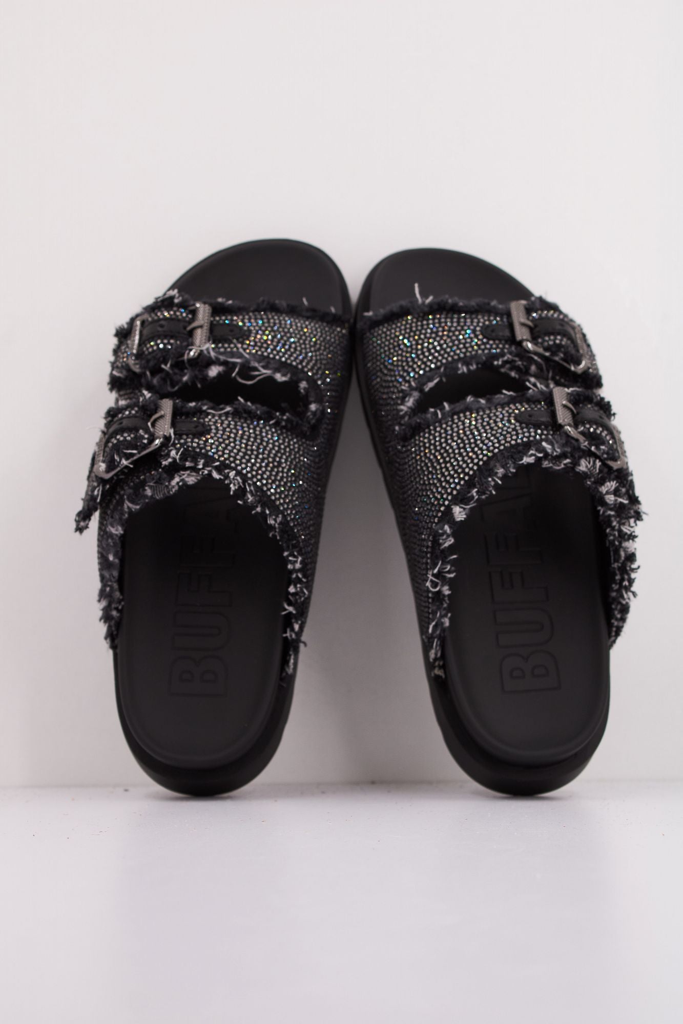 BUFFALO EVE ARI SPARK en color NEGRO (3)