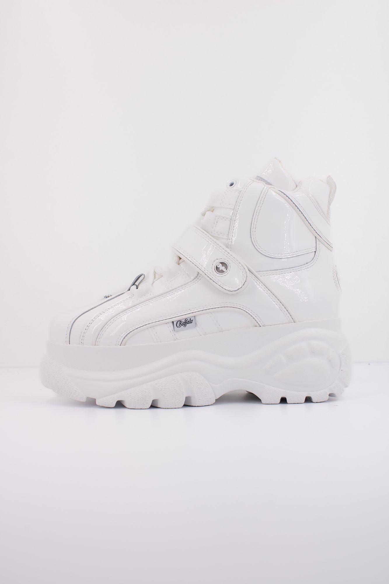 BUFFALO CALF LTP en color BLANCO (1)