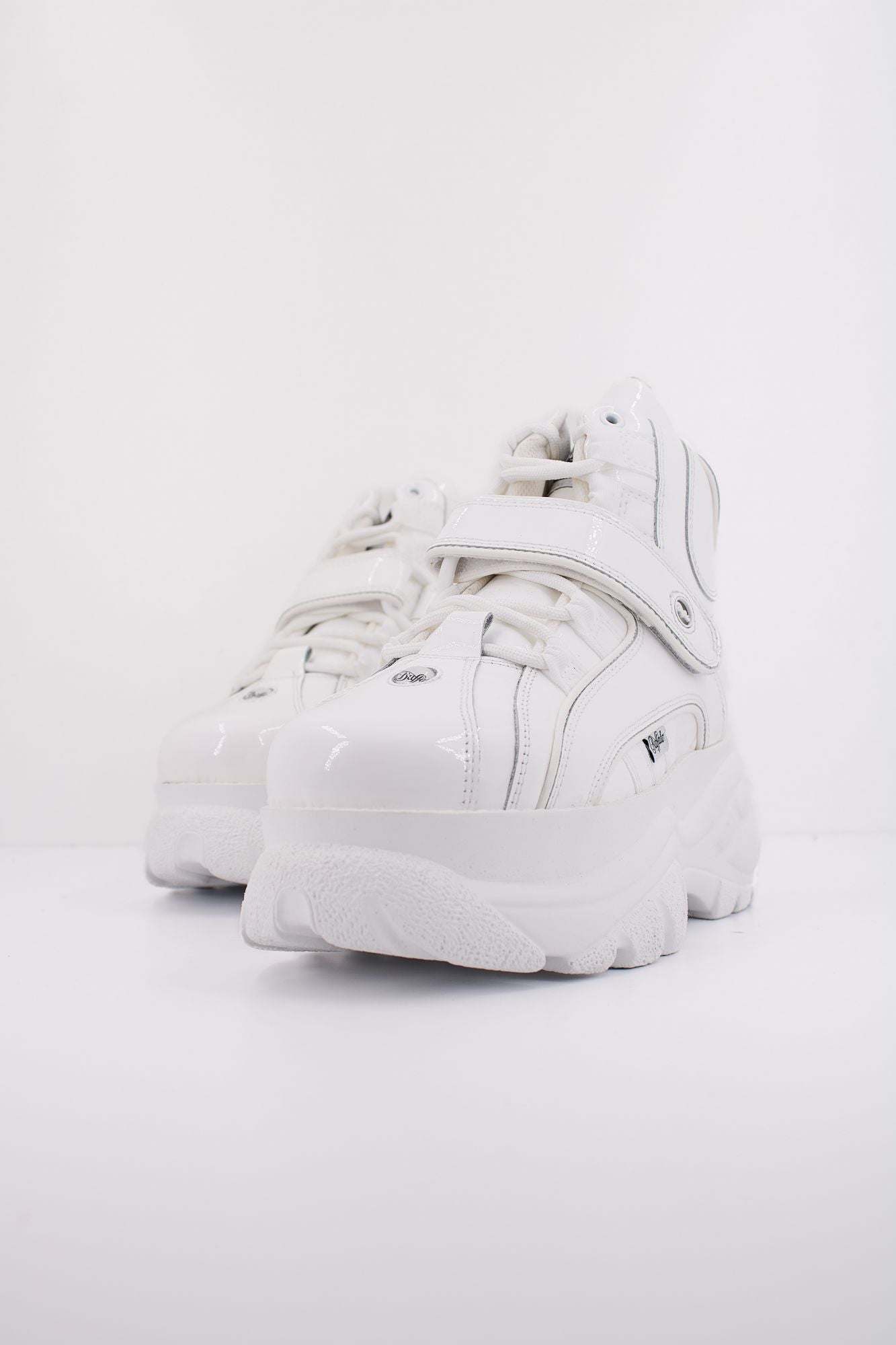 BUFFALO CALF LTP en color BLANCO (2)