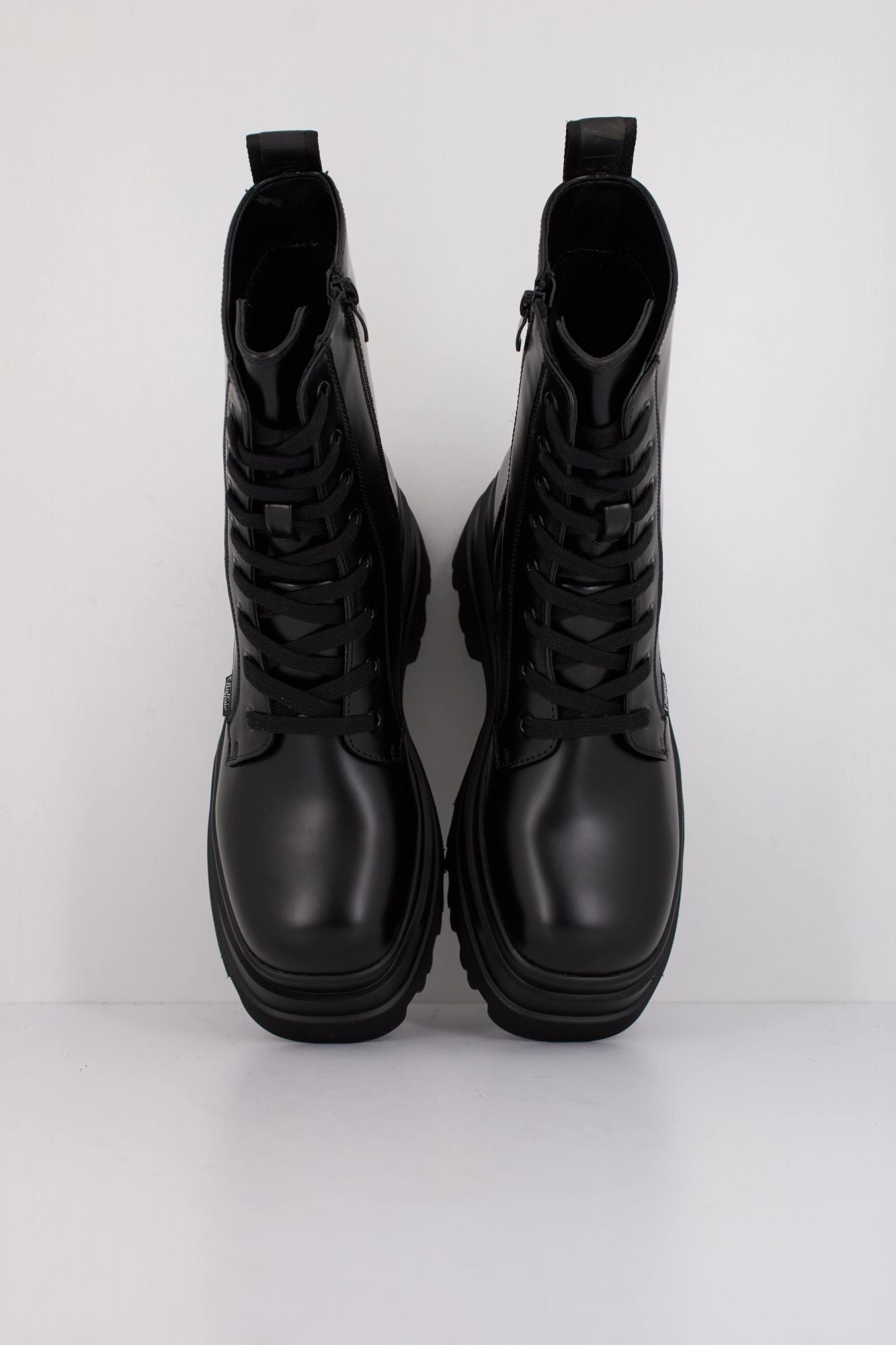 BUFFALO JUPITER LACE UP MID en color NEGRO (5)