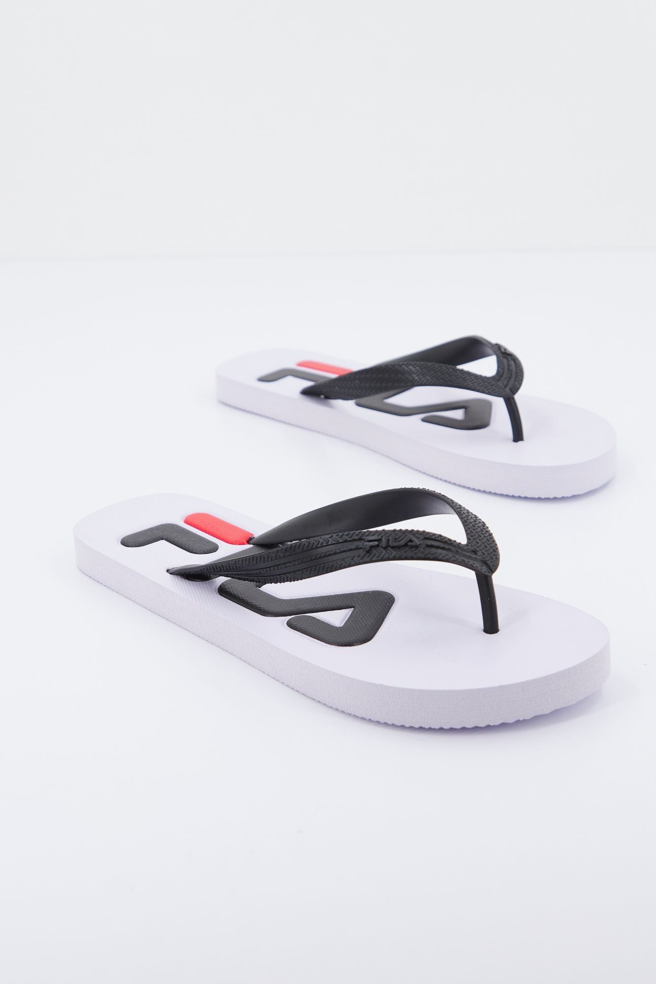 FILA TROY SLIPPER en color BLANCO (2)
